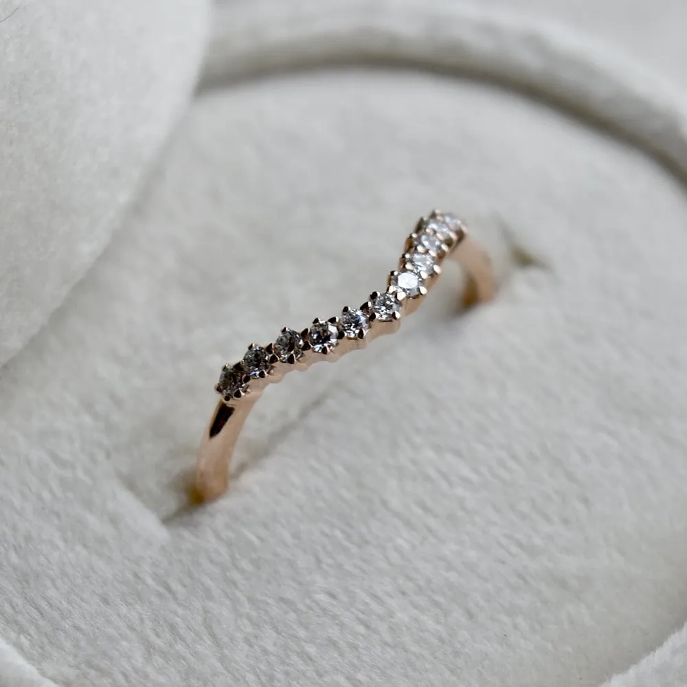 'Ida' Diamond Curved Band
