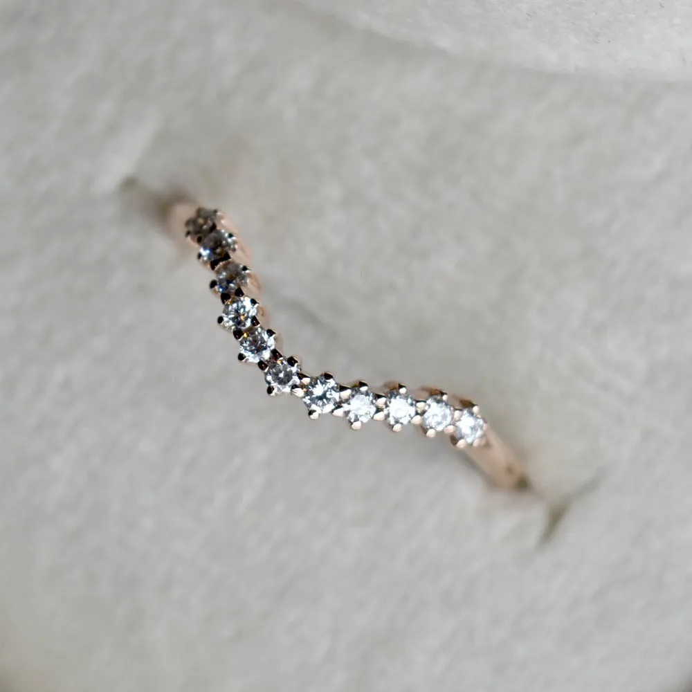 'Ida' Diamond Curved Band