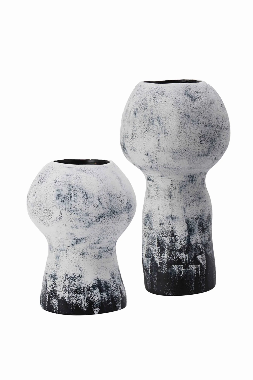 Incised Ceramic Vase | Liang & Eimil Lynton I