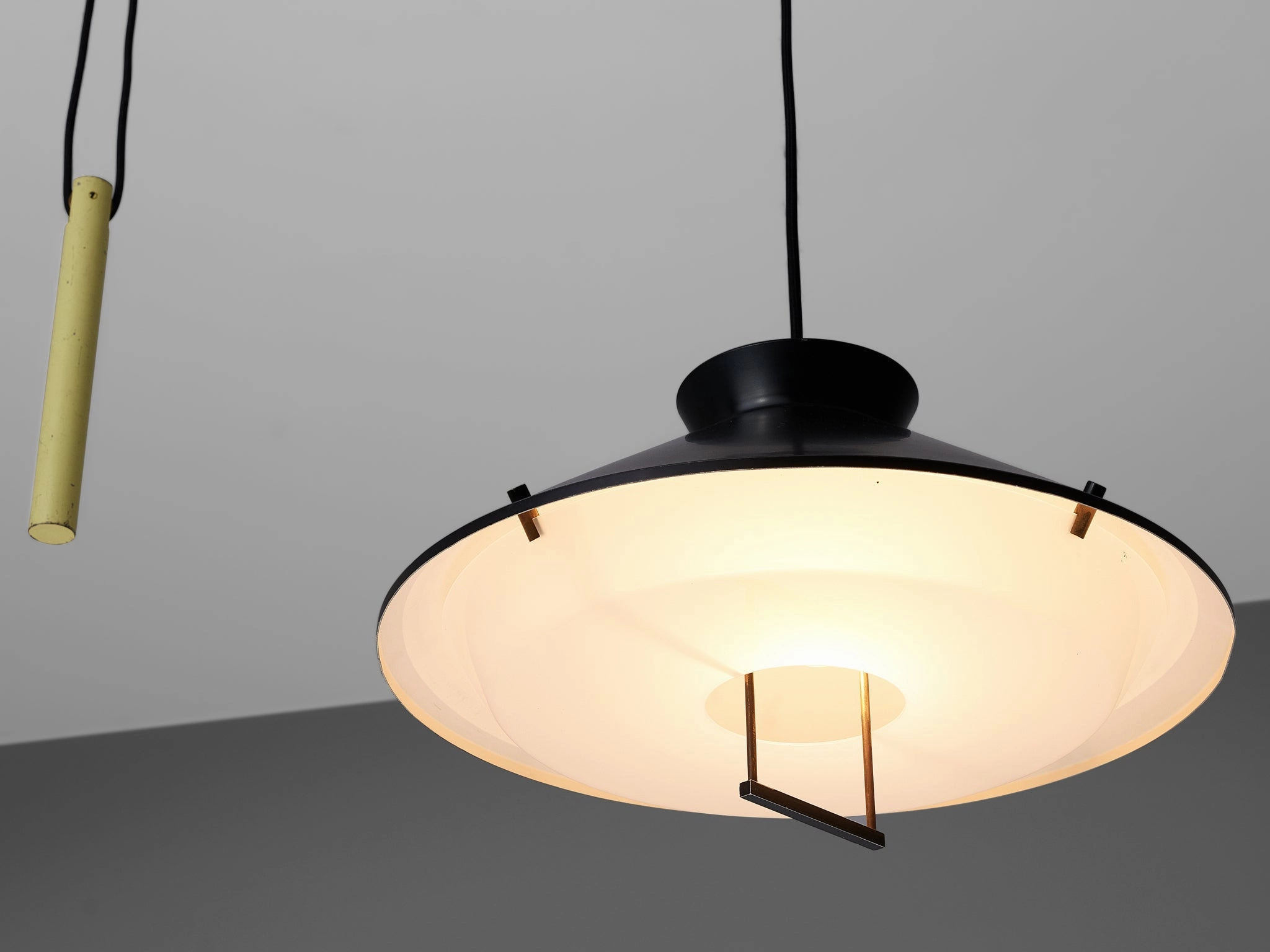 Italian Adjustable Counterweight Pendant Lamp