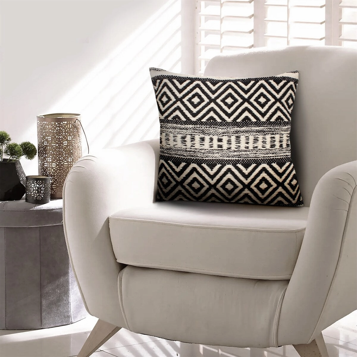 Jacquard Accent Throw Pillows Set of 2, Square Cotton Pillows with Boho Diamond Pattern, 18 x 18 inch