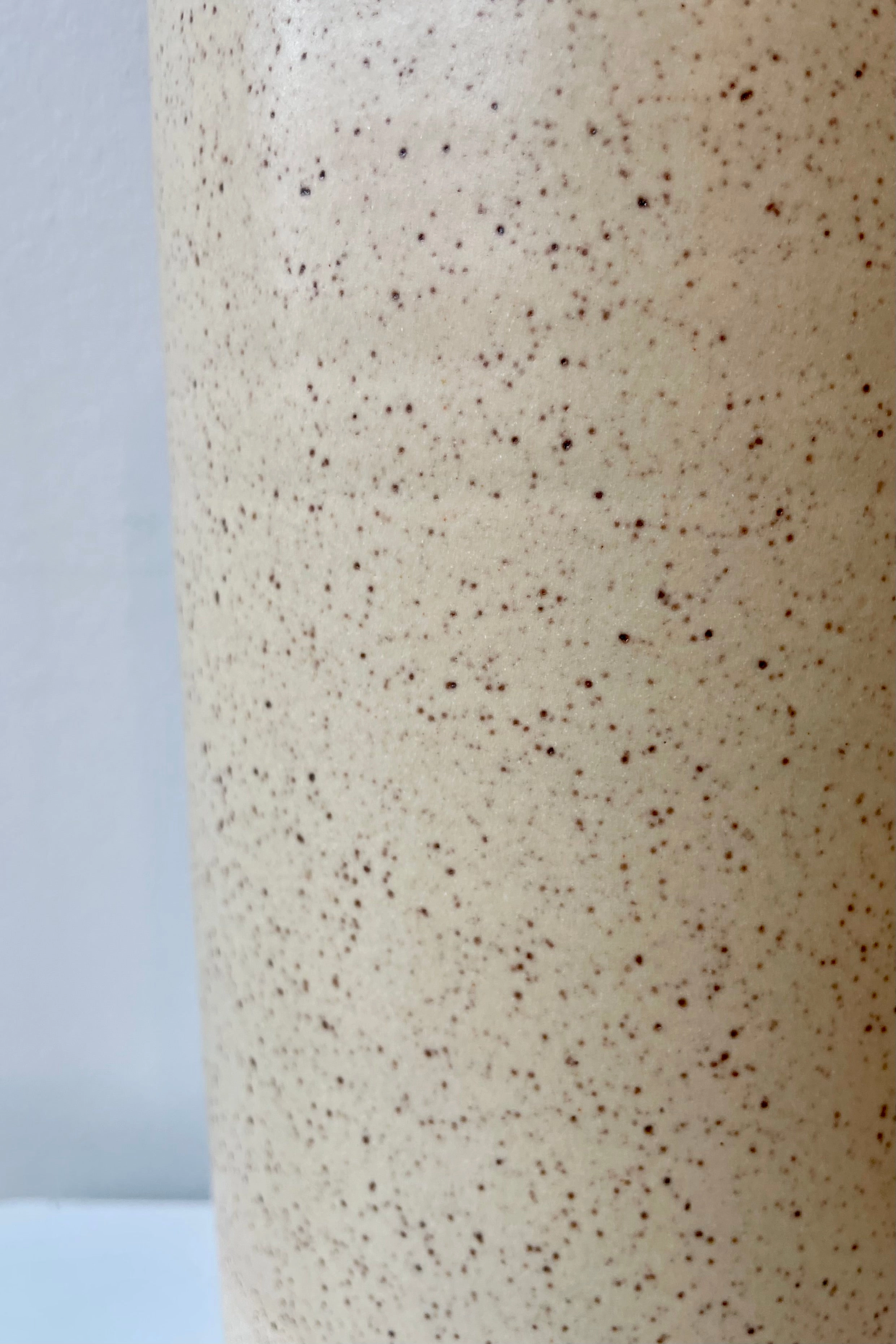 Jacqueline Vase Butter Speckle Large