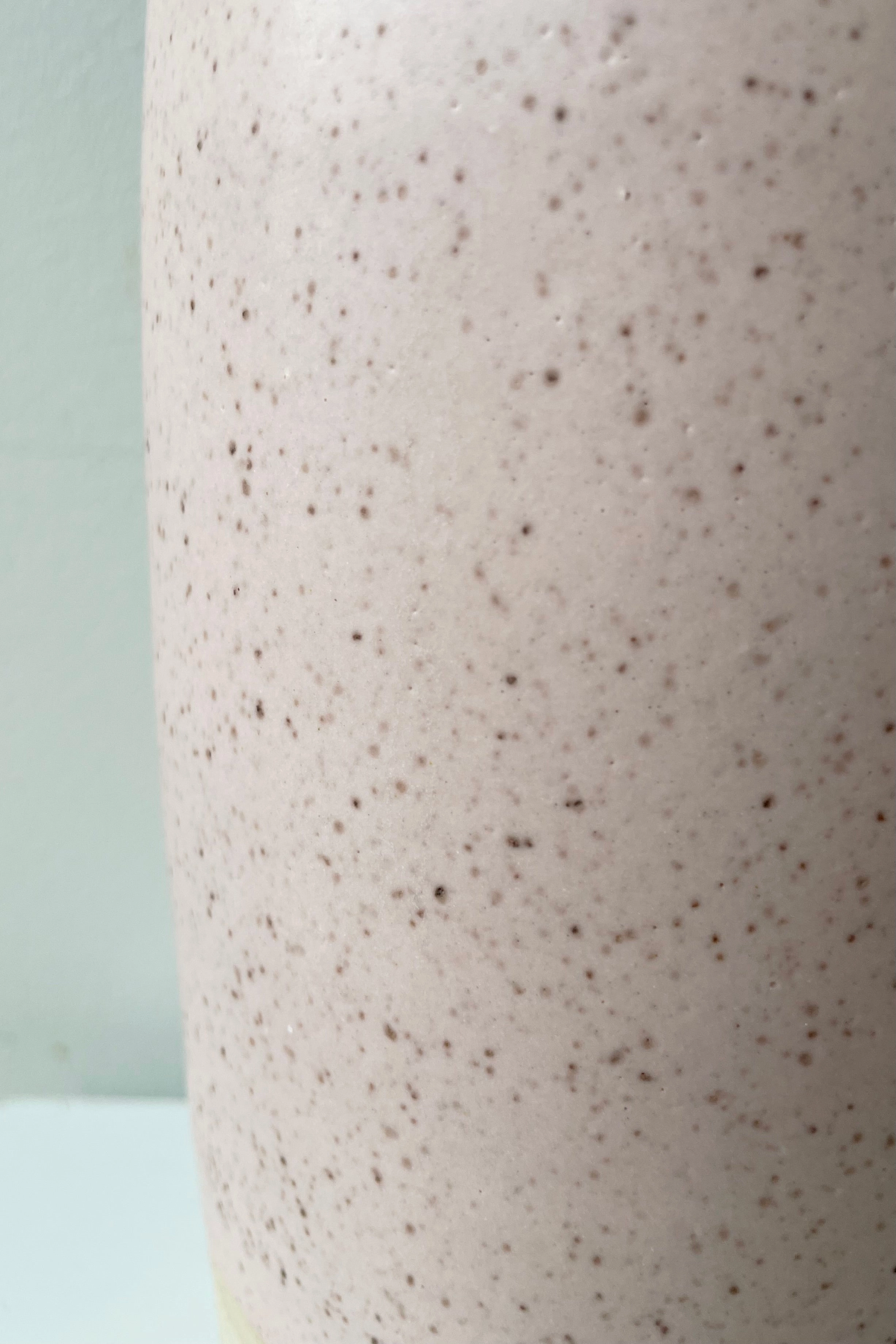 Jacqueline Vase Pink Speckle Large