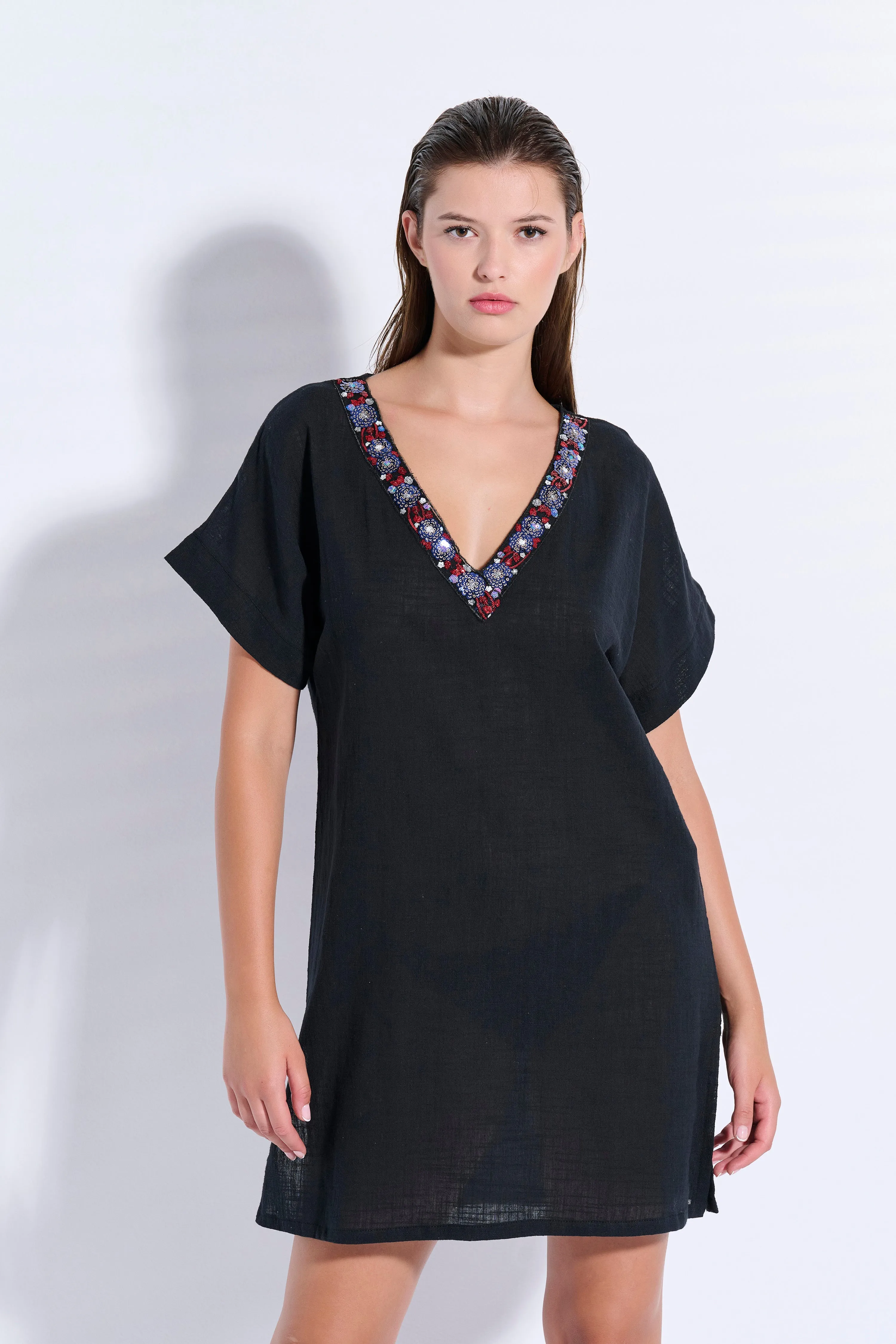 Japanese-Style Dress with Trim (8083)