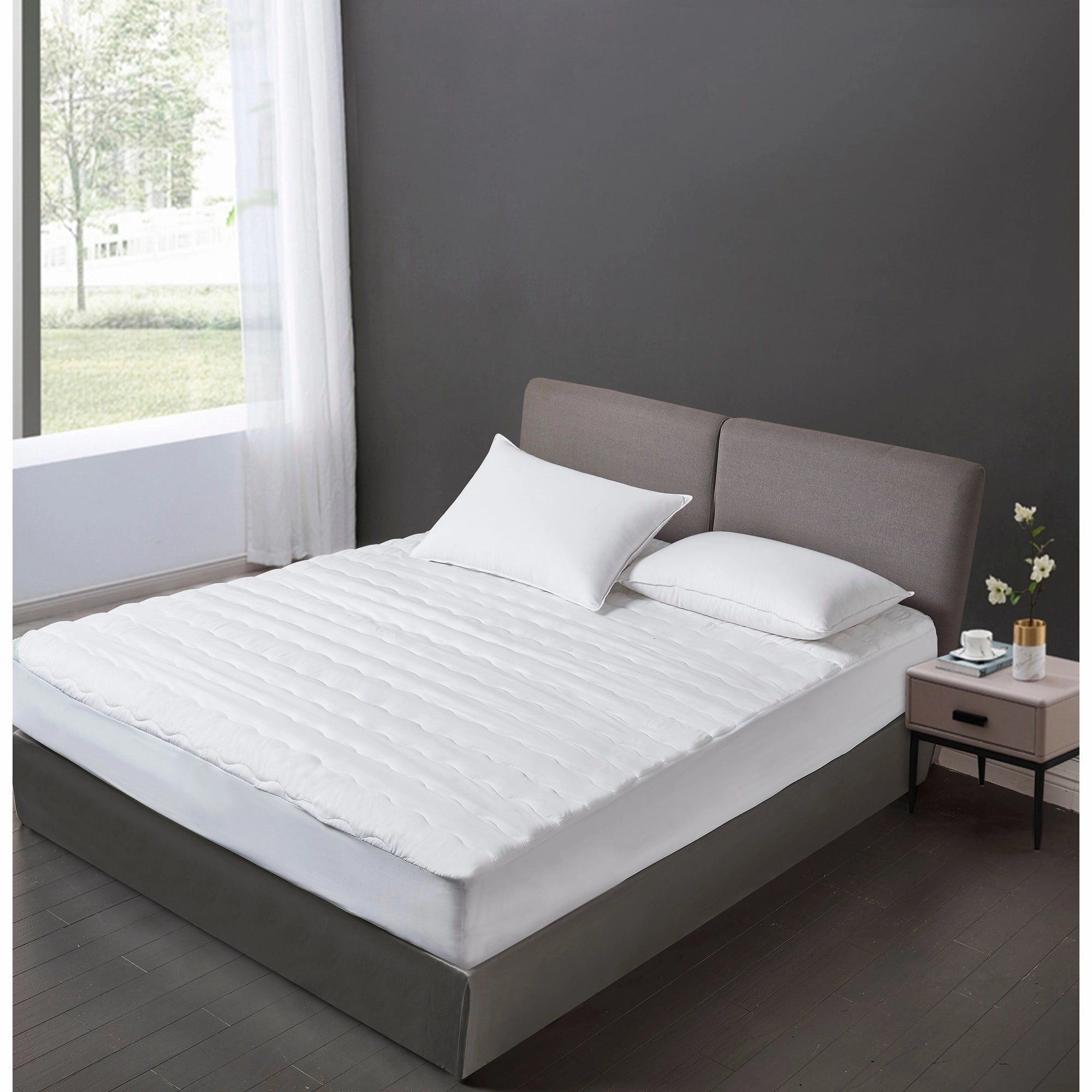 kathy ireland Microfiber Water Proof Mattress Pad - White