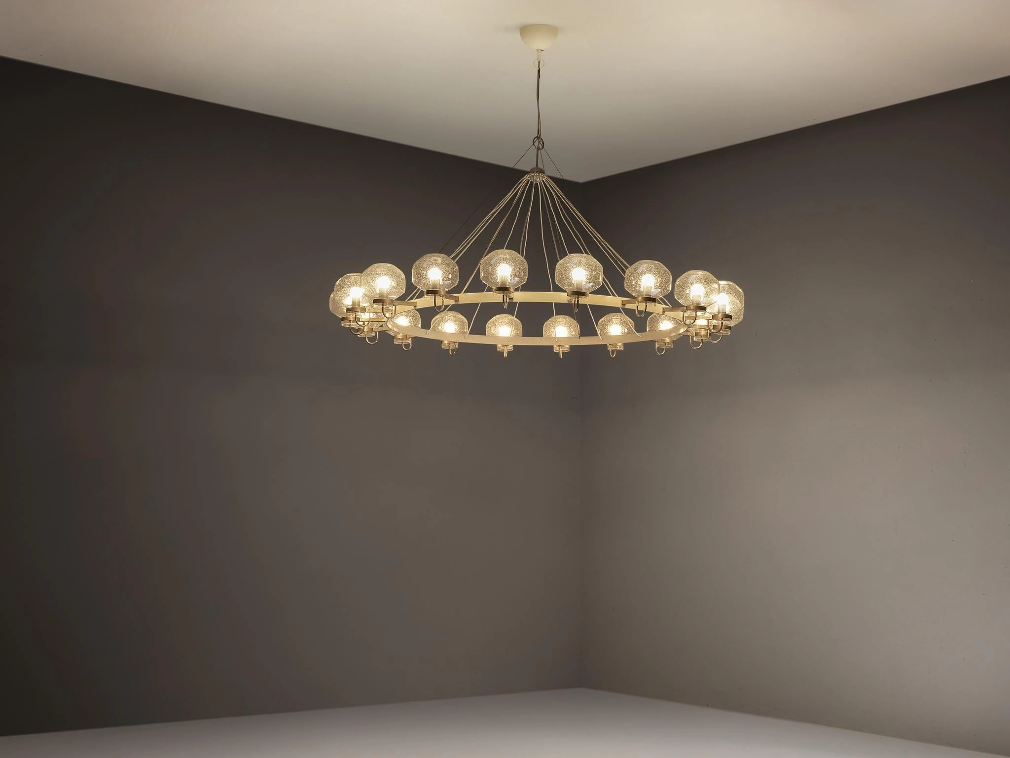 Large 1970s Chandelier in Silver-Colored Metal & Blown Glass 232cm/91.34in.