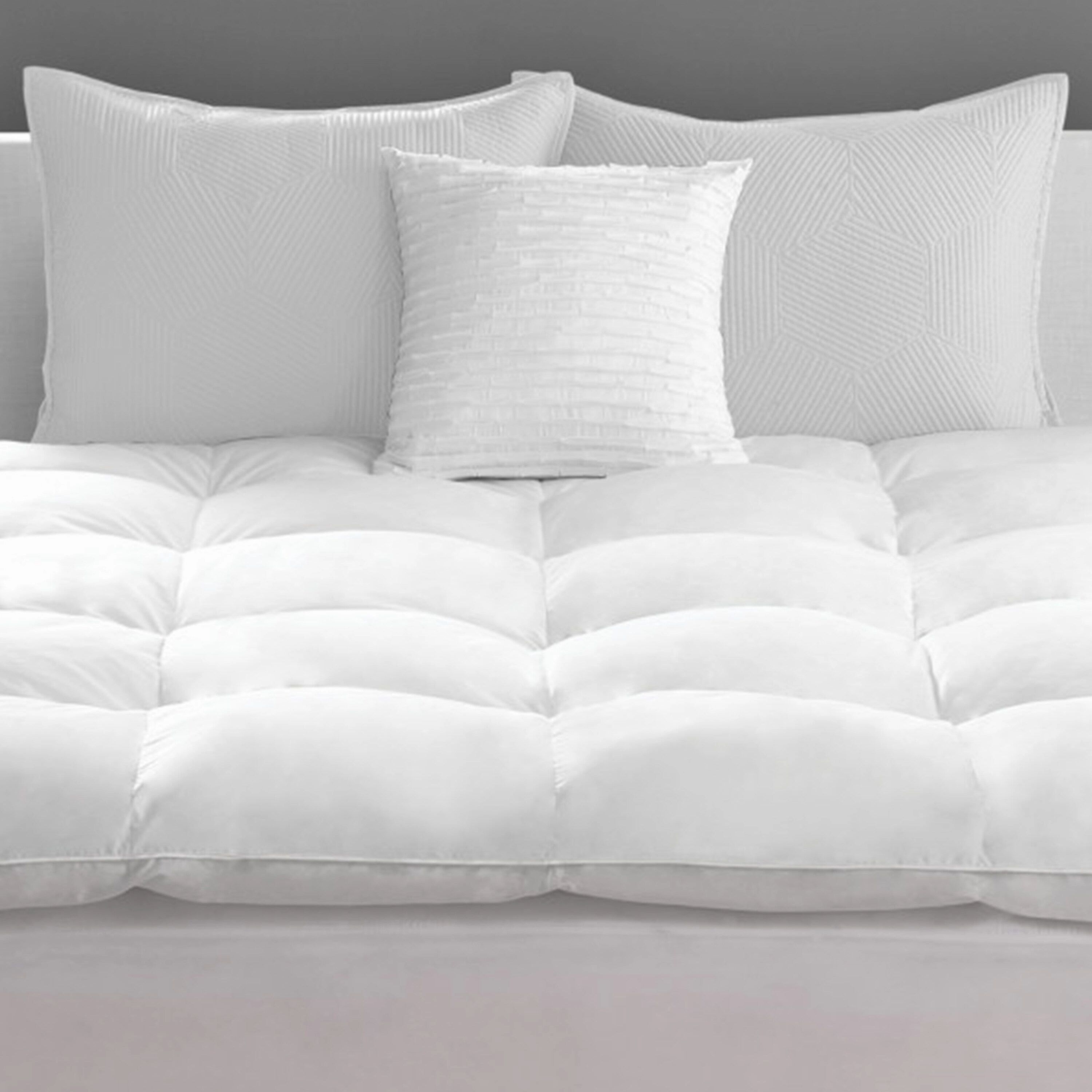 Live Comfortably 233 Thread Count Cover Bafflebox Featherbed