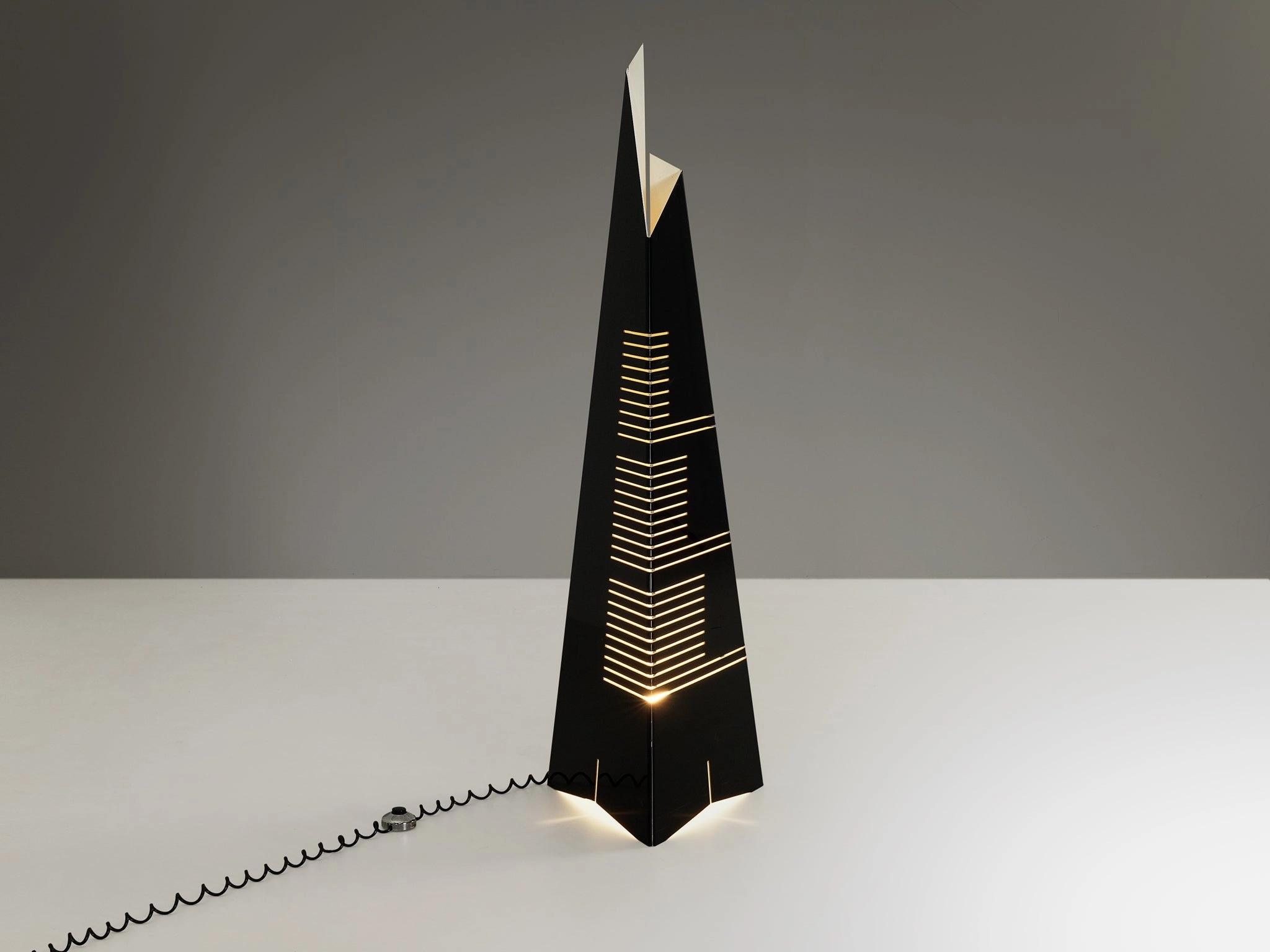 Lorenzo Carmellini & Enrico Tronconi 'Il Personaggi' Floor Lamp in Black Knife Set,Kitchen Knives