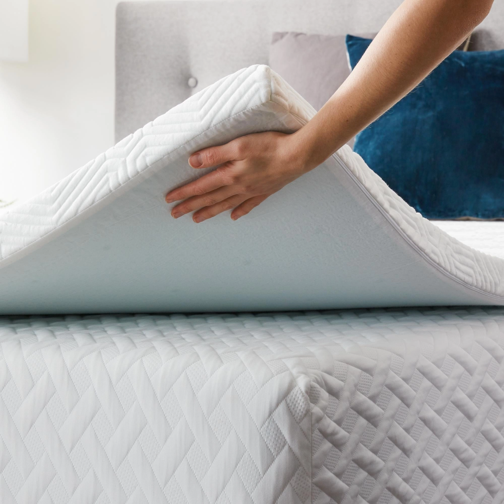 Lucid 4 Inch Gel and Aloe Memory Foam Topper