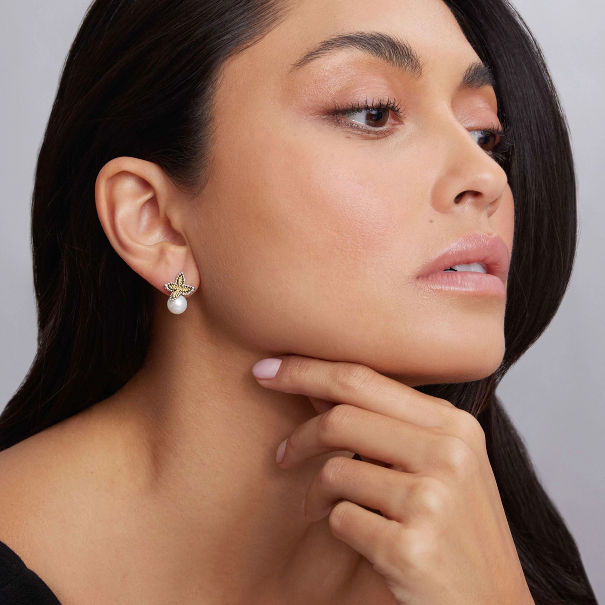 Luna Two-Tone Caviar Floral Pearl Earrings