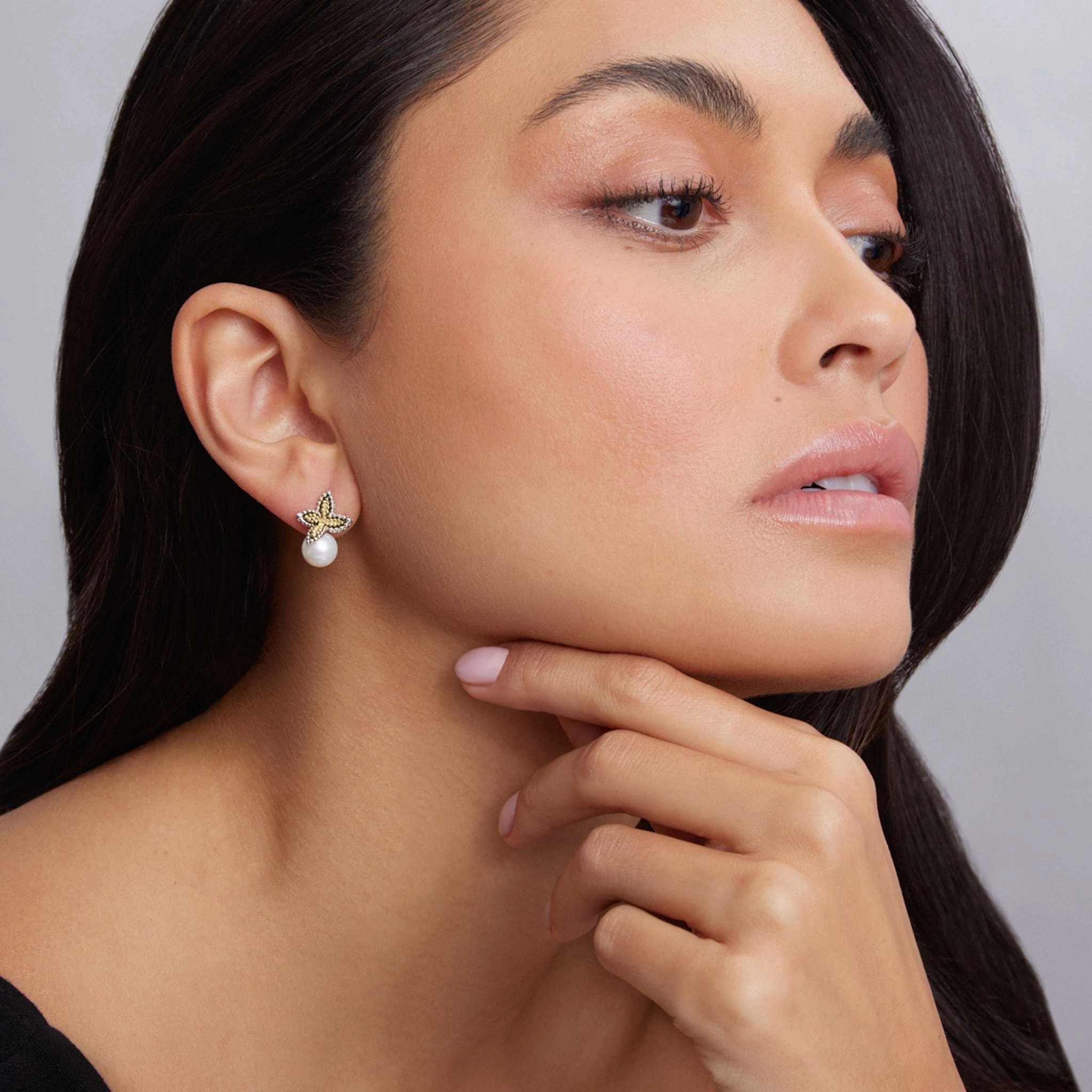 Luna Two-Tone Caviar Floral Pearl Earrings