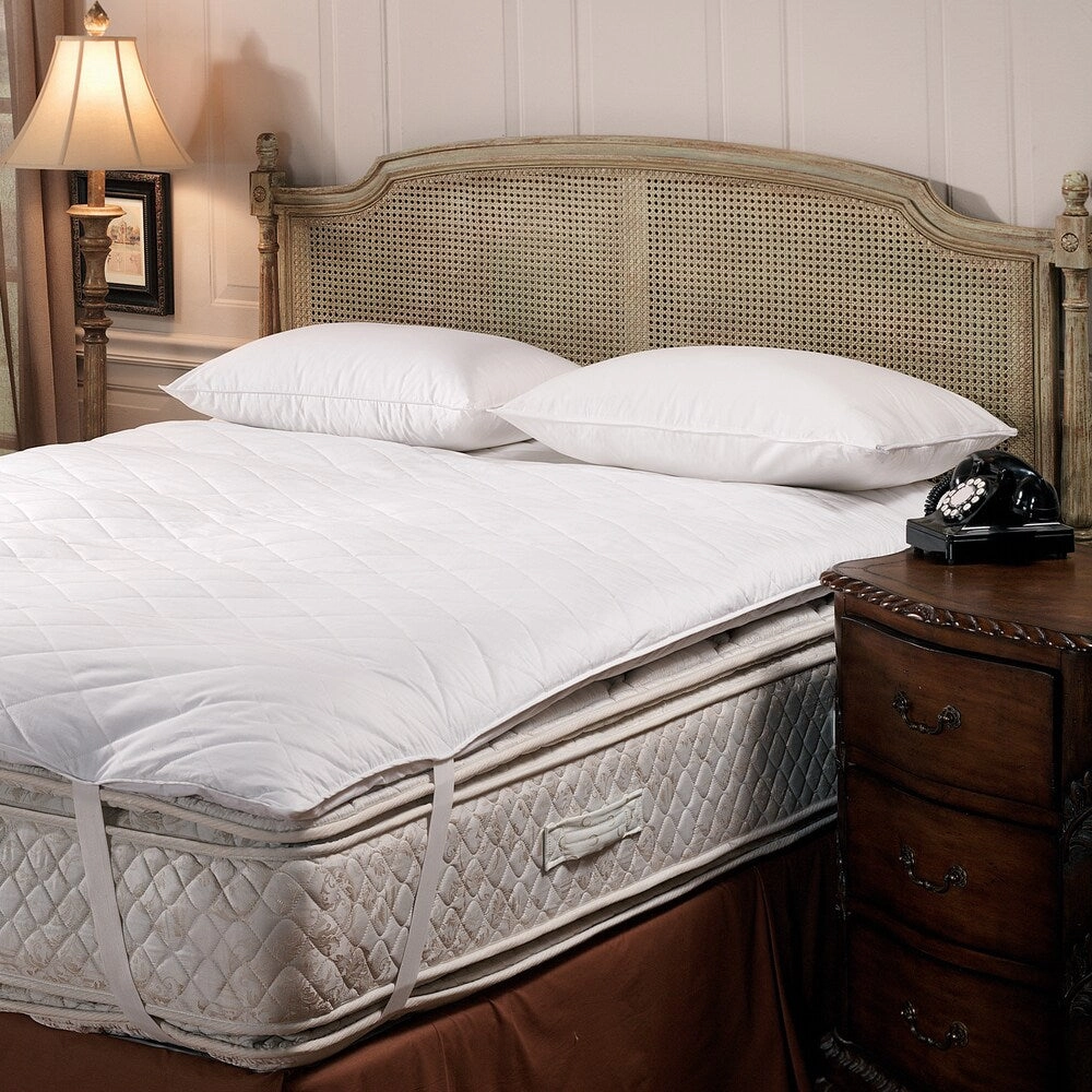 Luxury Hypoallergenic Quilted Feather Bed with Anchor Straps - White mattress pads,mattress topper,bed protection
