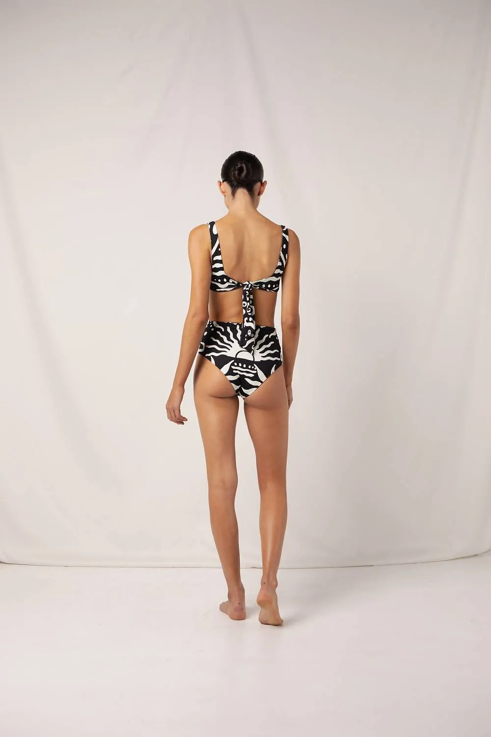 Marcela Bikini Top In Paradiso Black/white