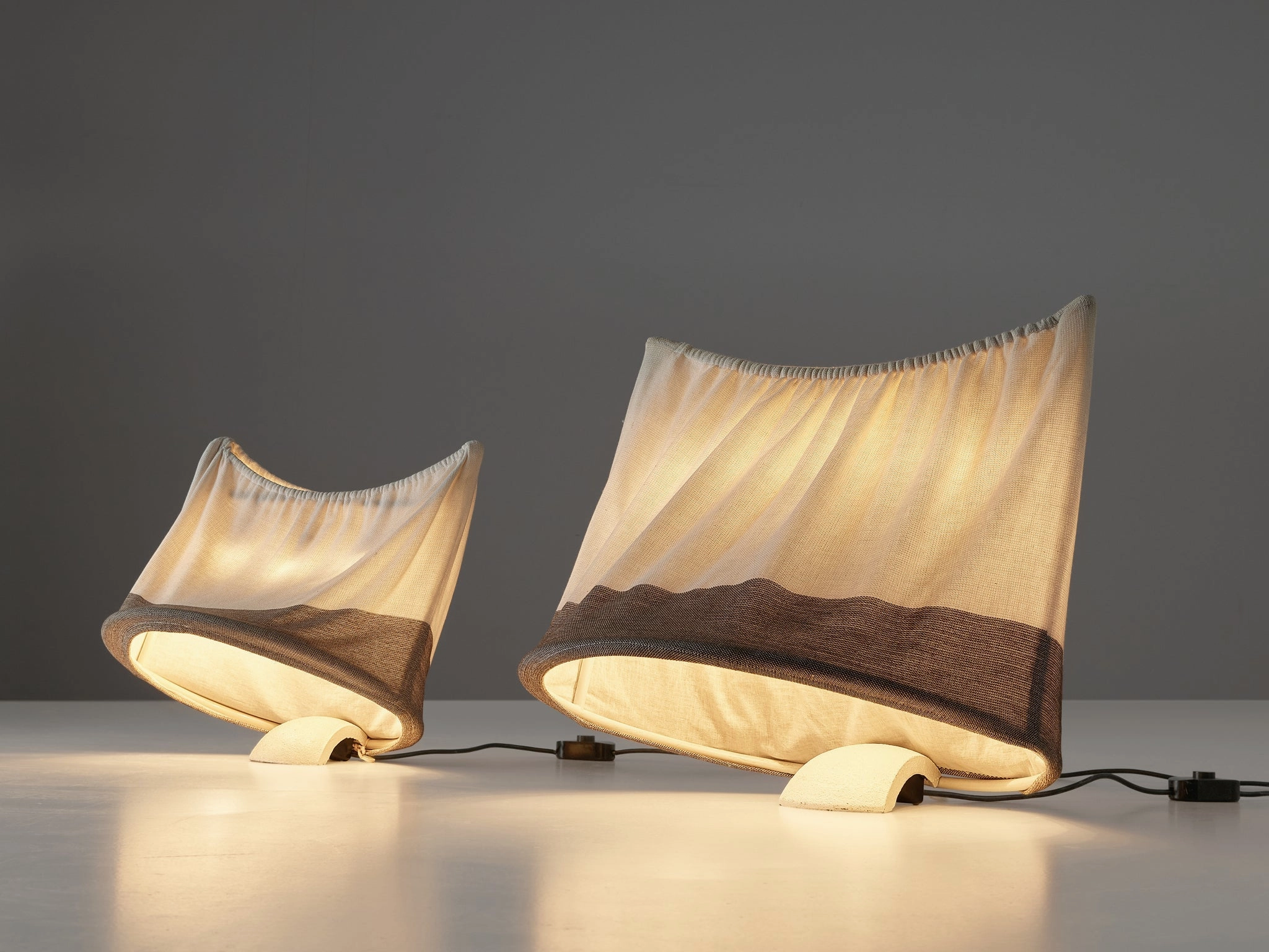 Mario Bellini for Artemide Table or Floor Lamps 'Circo' in Off-White Canvas Knife Set,Kitchen Knives