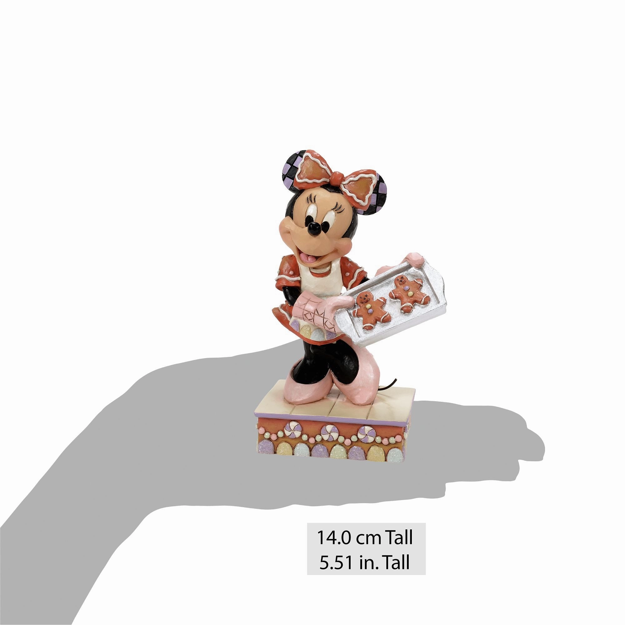 Minnie w/ Gingerbread Cookies