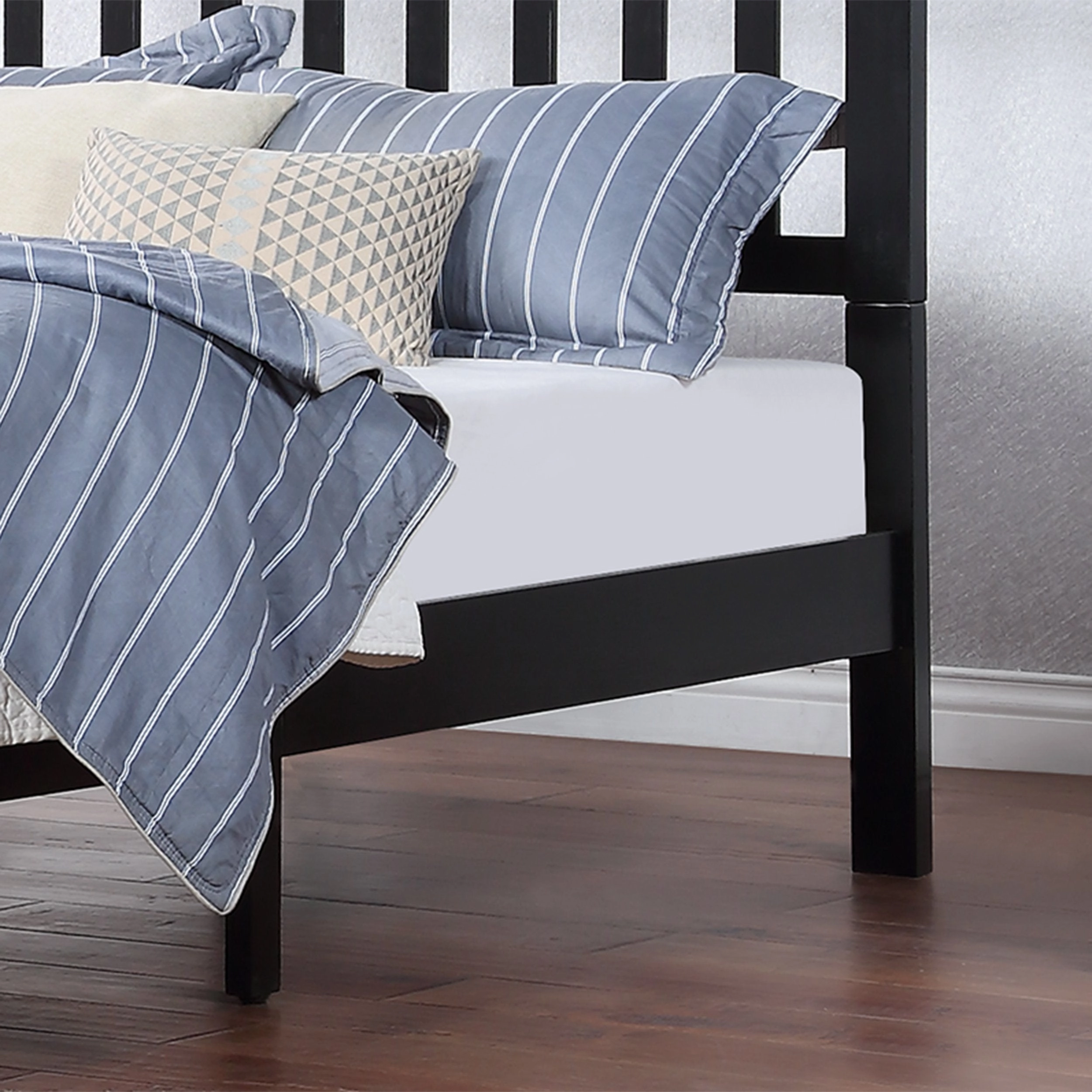 Modern Farmhouse Acacia Wood Queen Bed Platform - NH717113
