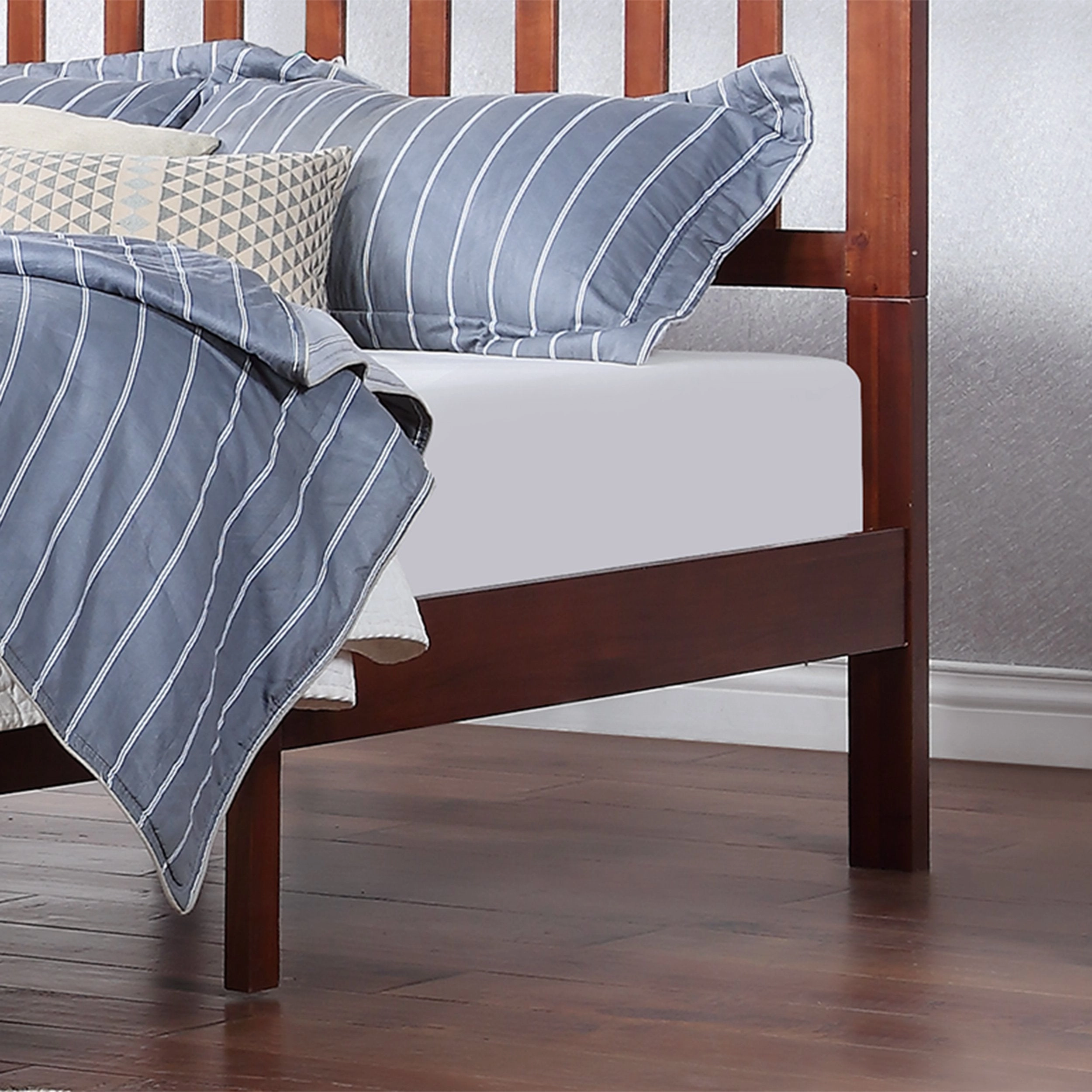 Modern Farmhouse Acacia Wood Queen Bed Platform - NH717113