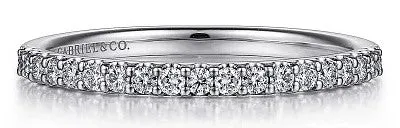 Montreal - 14K White Gold Shared Prong Diamond Wedding Band - 0.23 ct