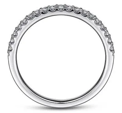 Montreal - 14K White Gold Shared Prong Diamond Wedding Band - 0.23 ct