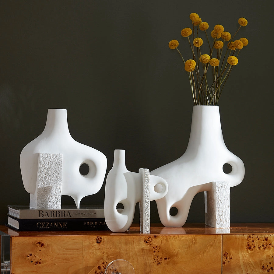 Organic-Shaped Porcelain Vase M | Jonathan Adler Paradox