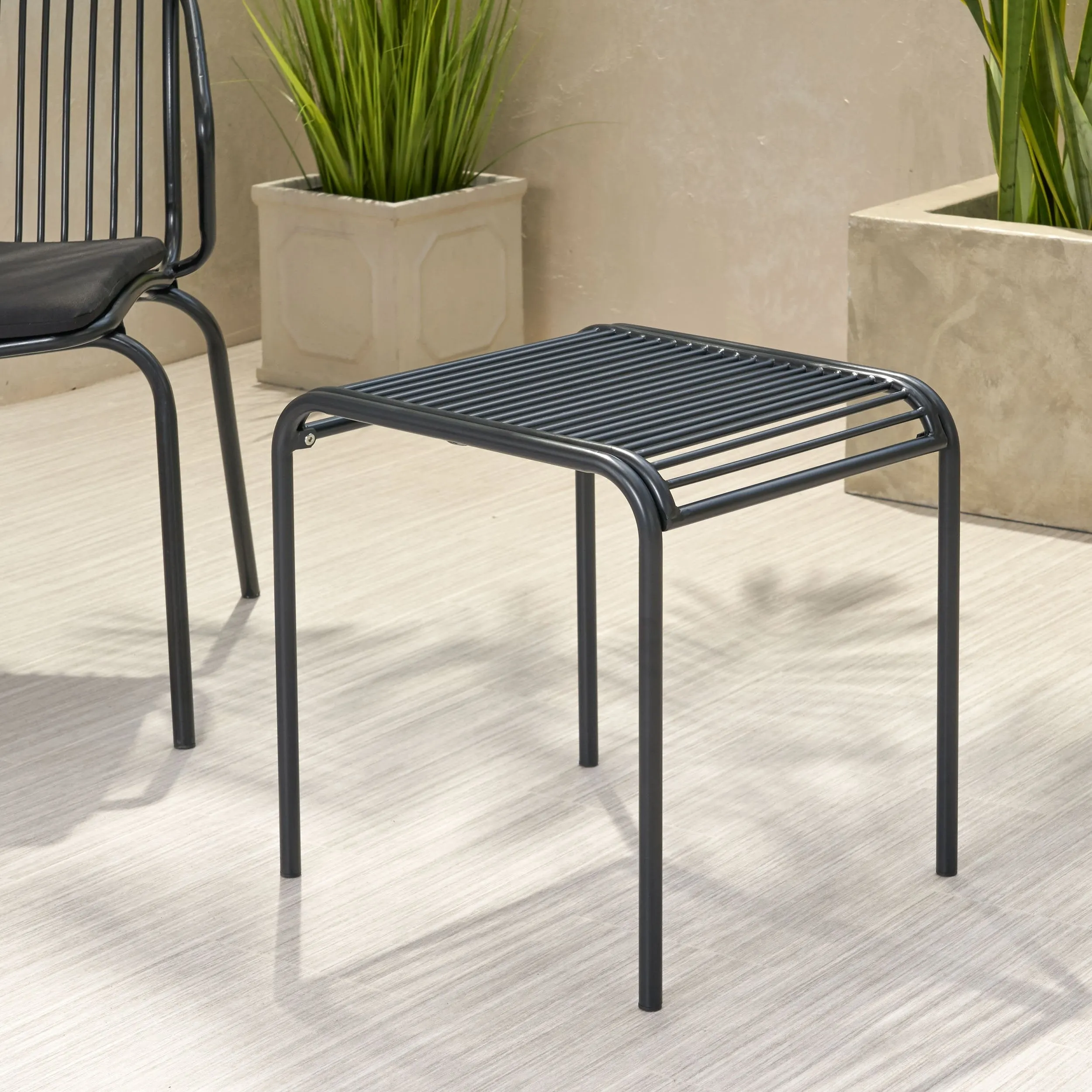 Outdoor Modern Iron Side Table - NH327013 patio chairs, outdoor seating