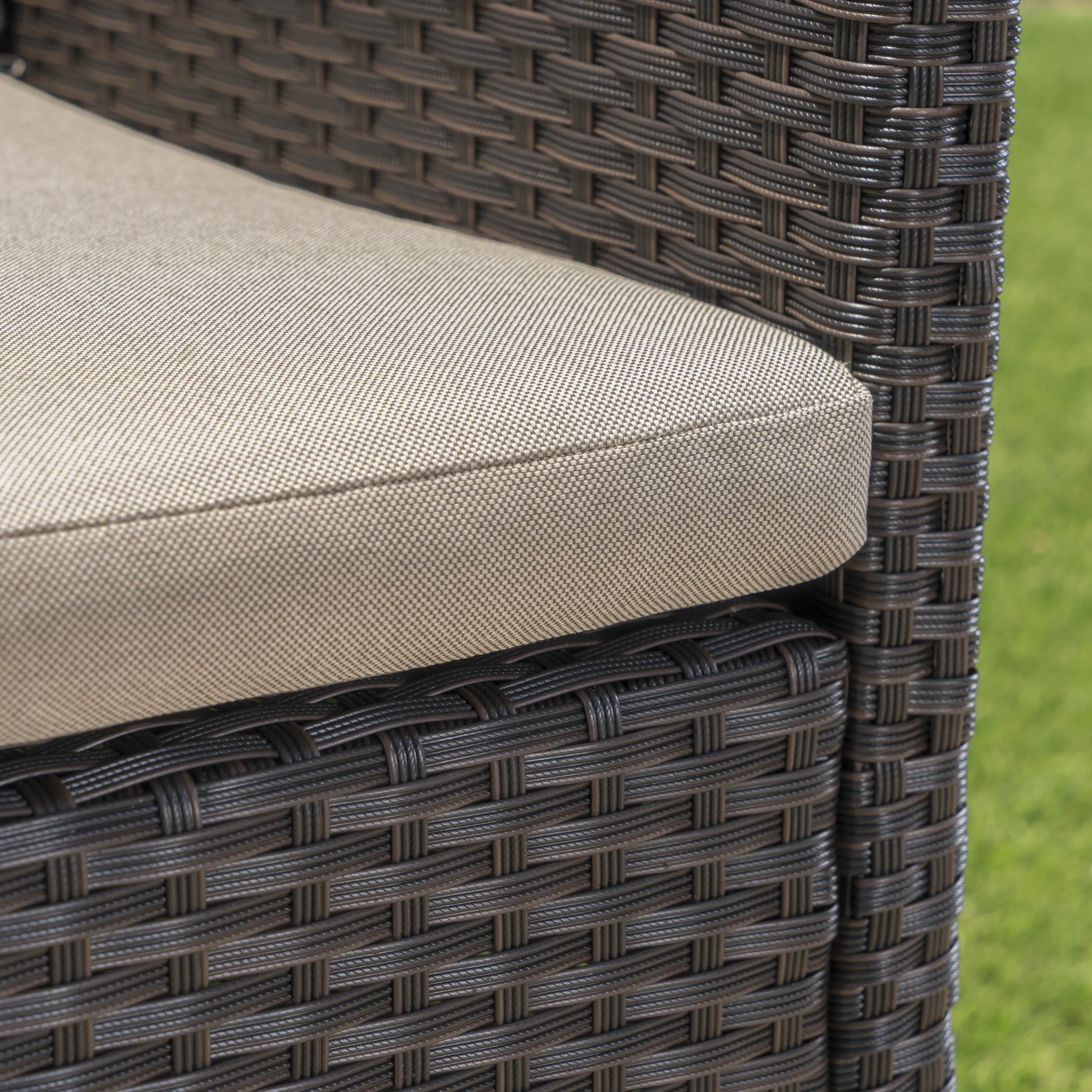 Outdoor Wicker 5Pc Dining Set w/ Water Resistant Cushions - NH798003