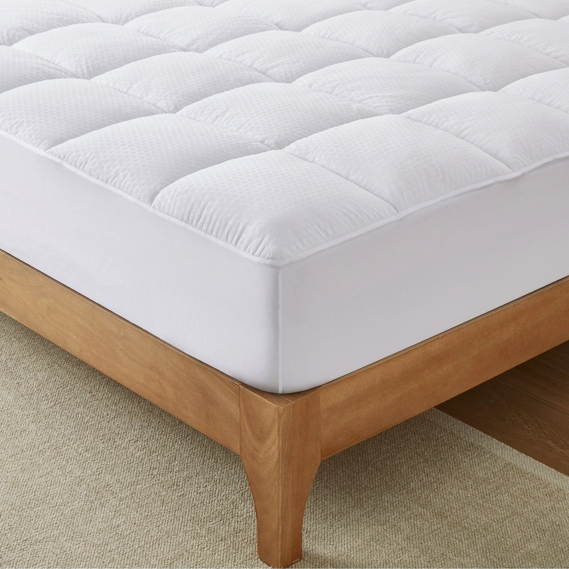 PCM Cool Touch Cooling White Mattress Pad & Protector with Elastic Deep Pocket