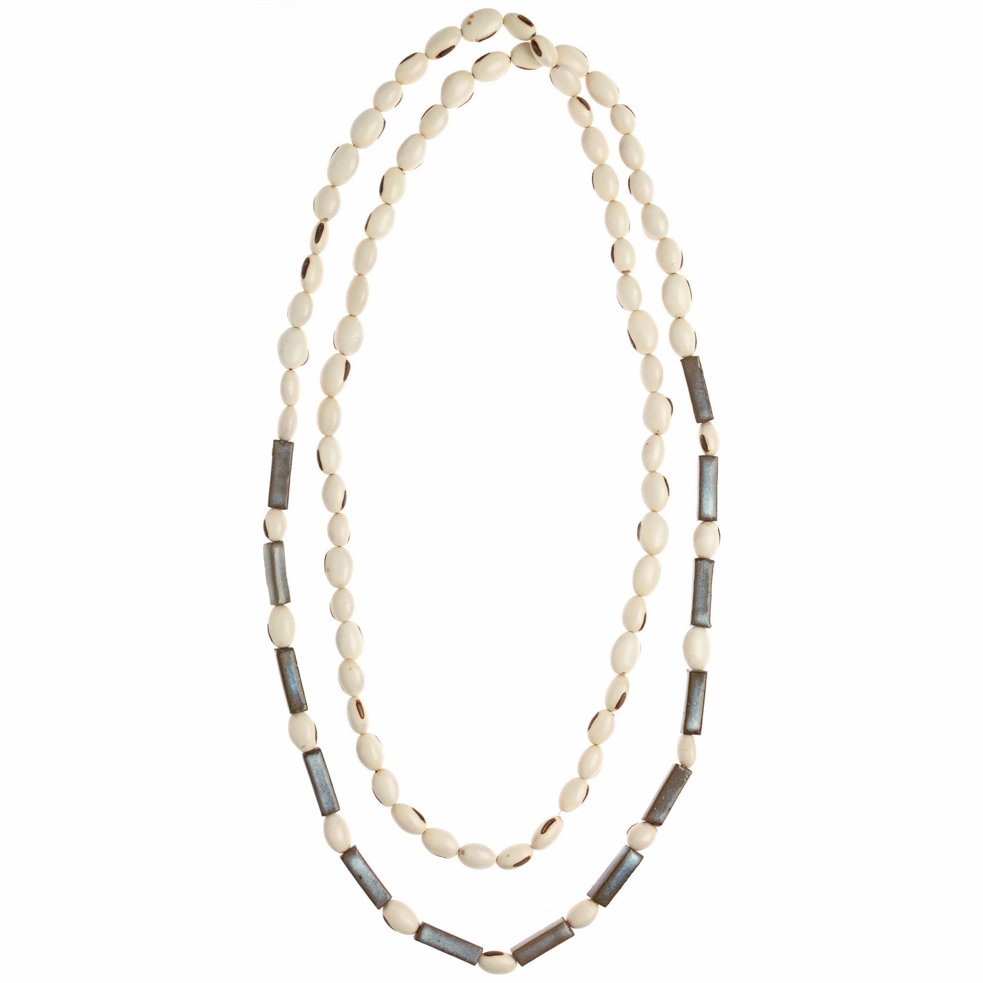 Poder Long Strand Necklace