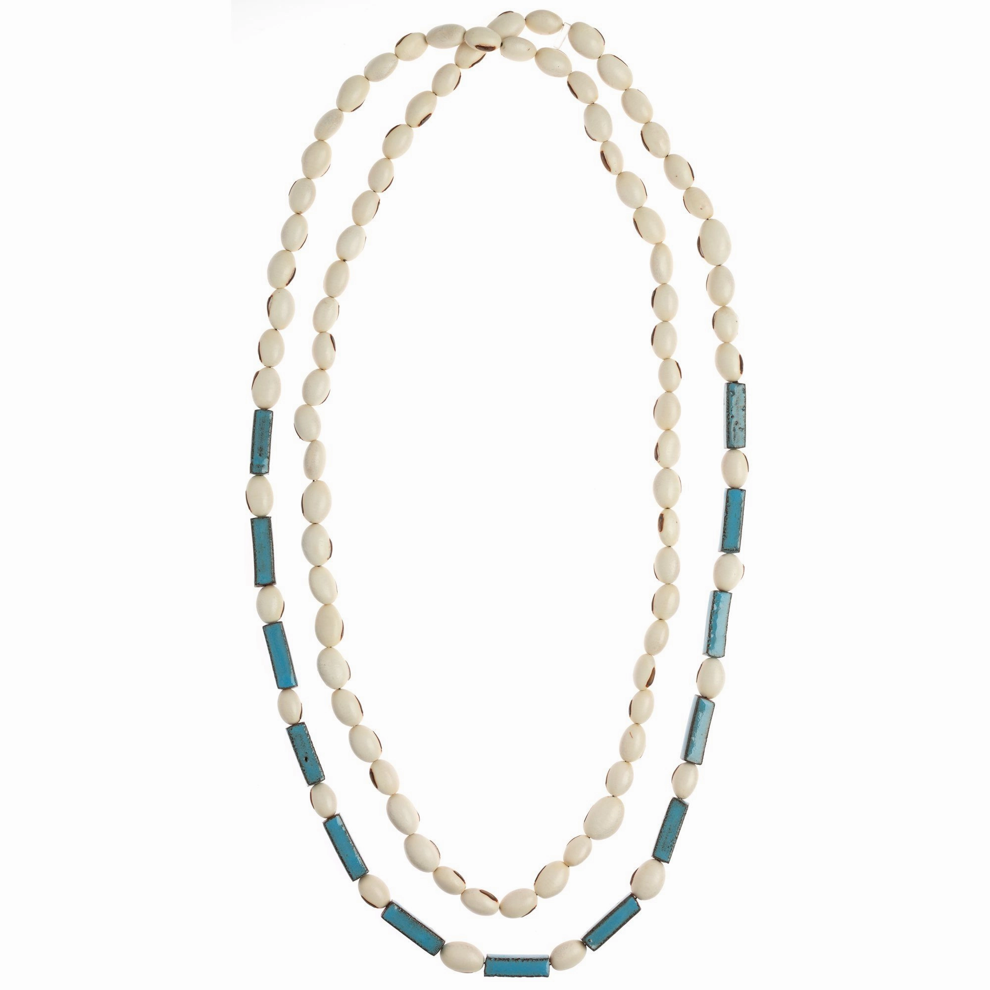 Poder Long Strand Necklace