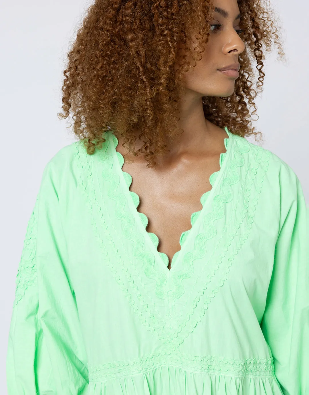 Poplin V-Neck Loose Maxi Dress with Ric-Rac - Apple
