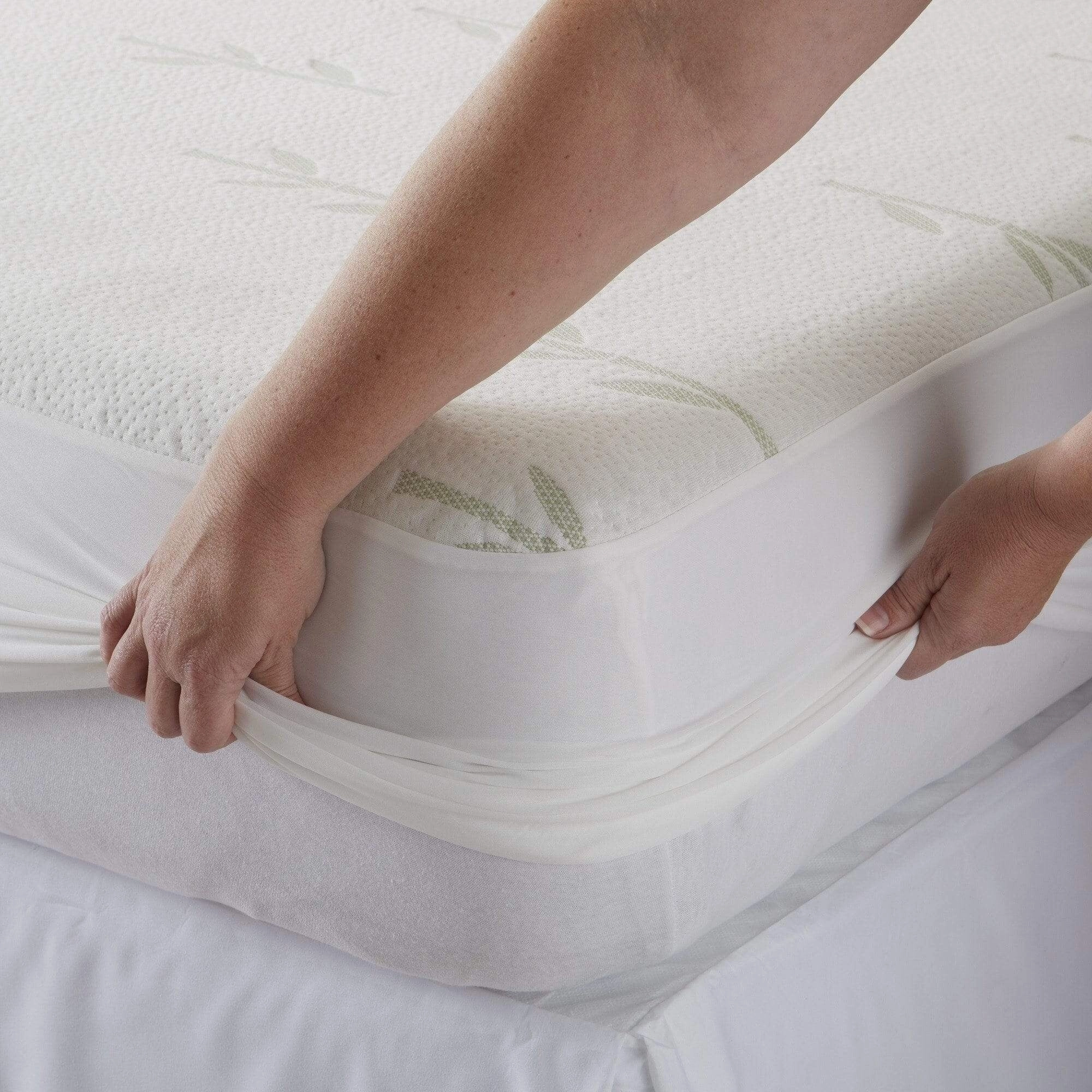 Premium Noiseless Waterproof Bamboo Mattress Protector - Ivory