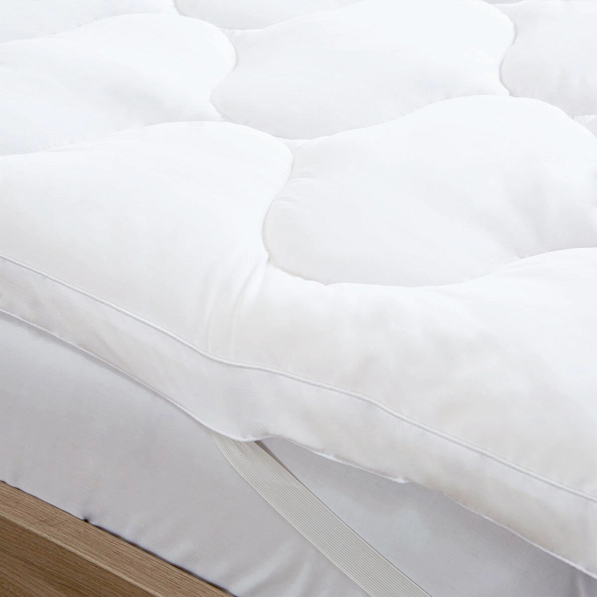 Premium Ultra Soft Comfortable 2" Mattress Topper - White mattress pads,mattress topper,bed protection