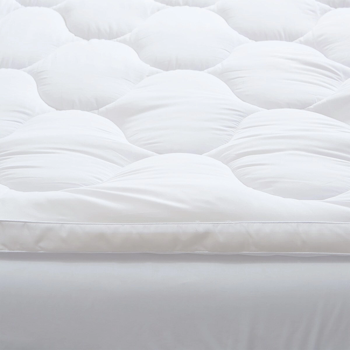 Premium Ultra Soft Comfortable 2" Mattress Topper - White