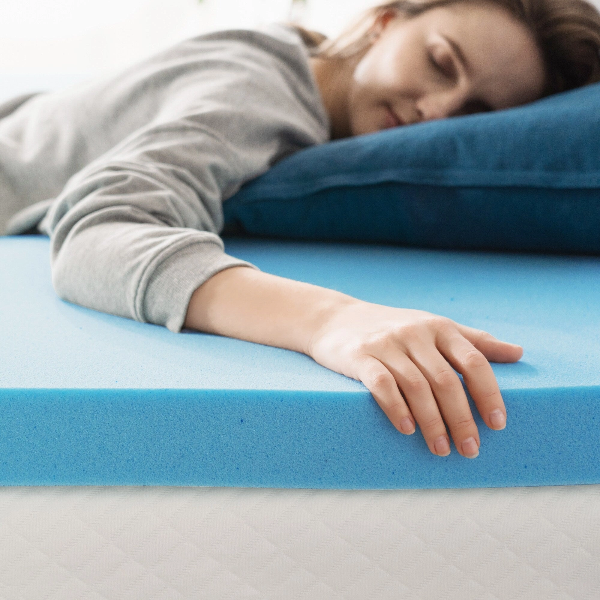 Priage by ZINUS 2 Inch Green Tea Cooling Gel Memory Foam Mattress Topper - Blue
