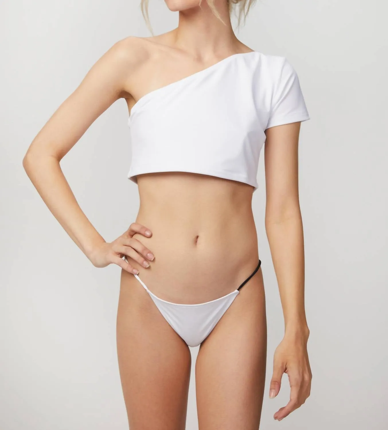 Pyramid Bikini Bottom In White/black