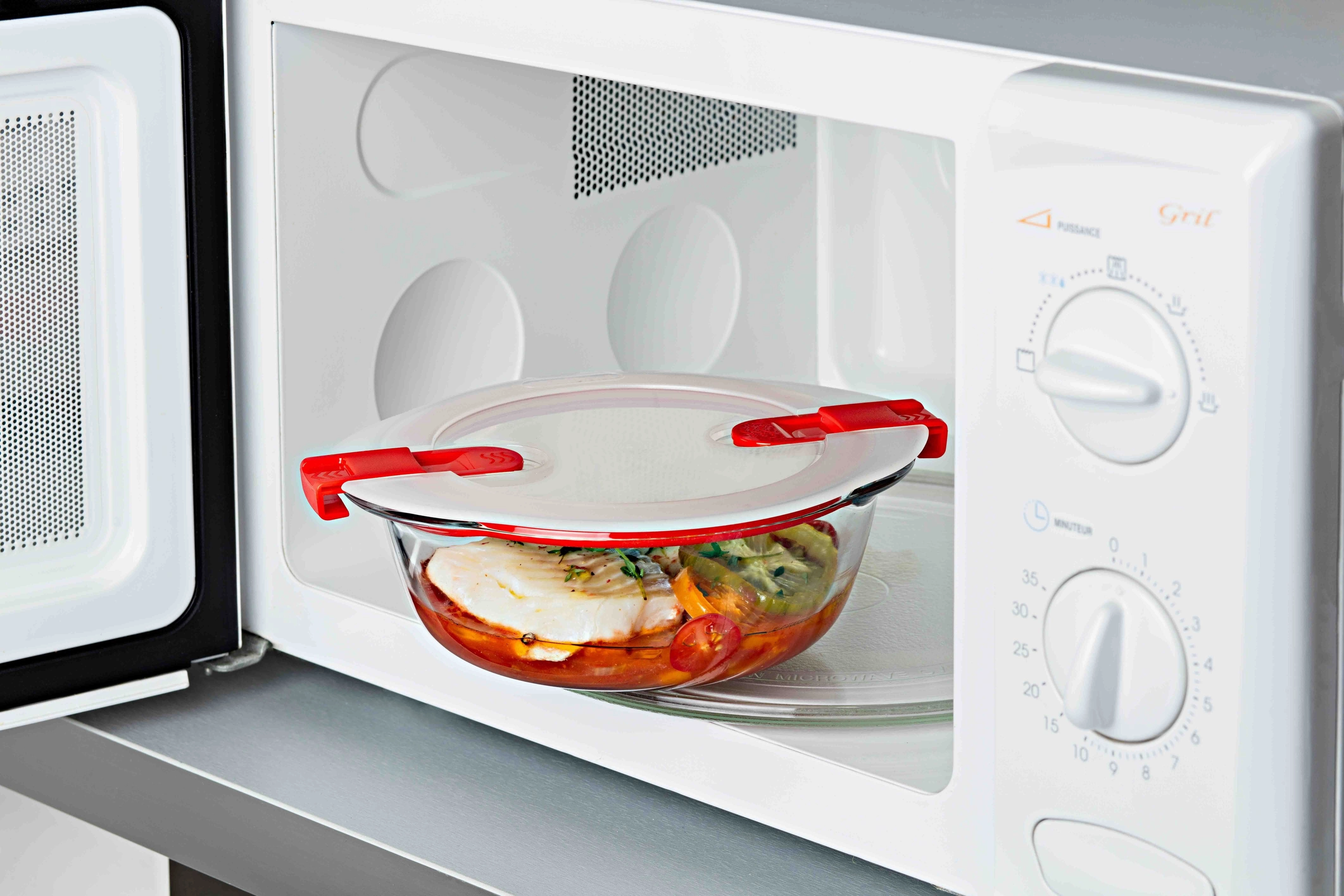 Pyrex Round Dish With Lid 2.3L
