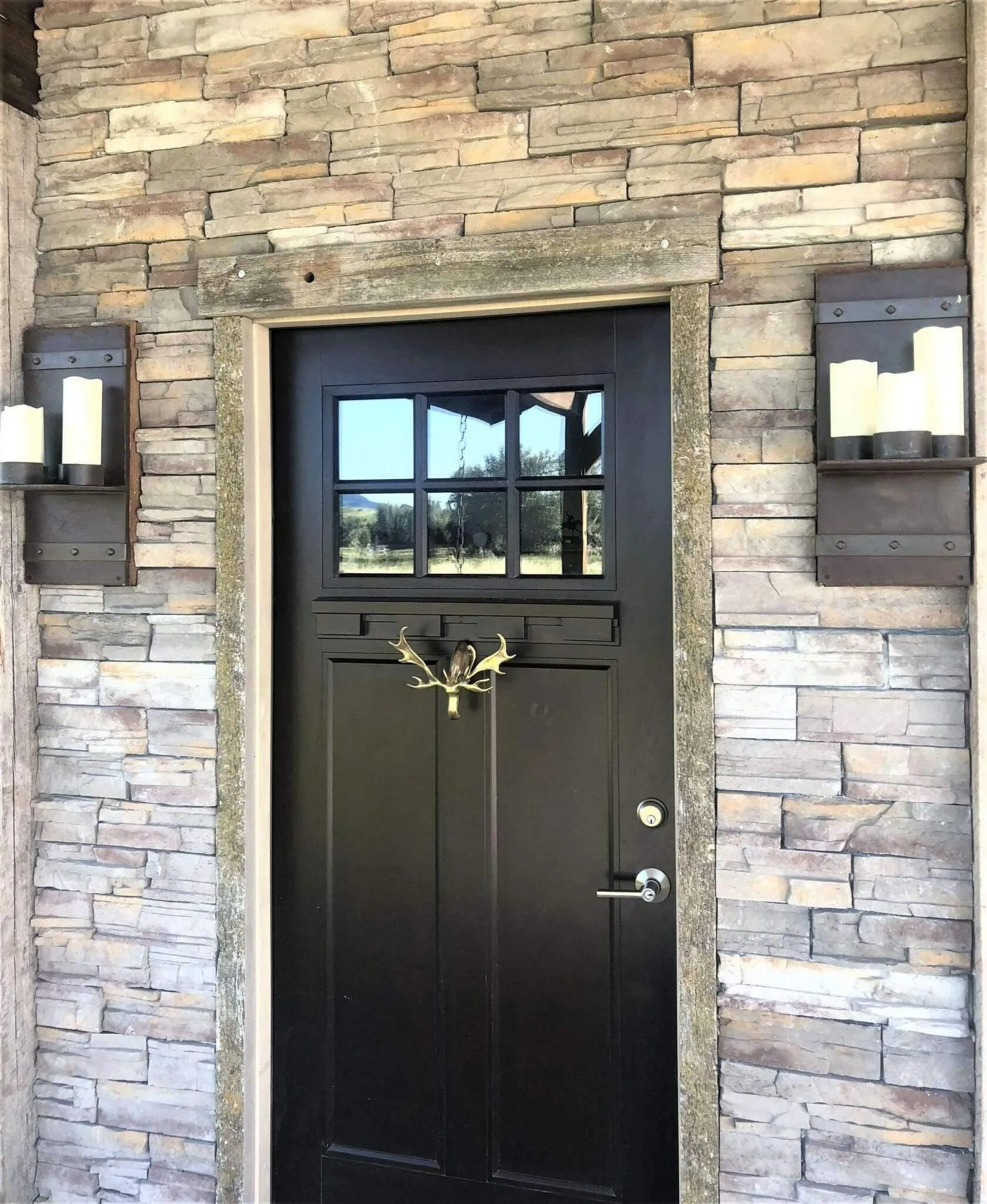 Rustic Iron Plate Outdoor Wall Sconce