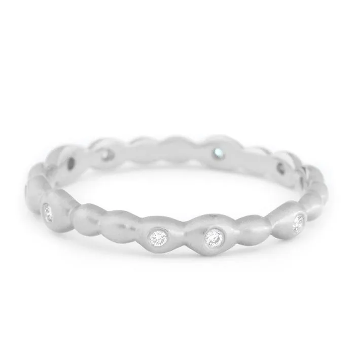Scattered Diamond Seed Band