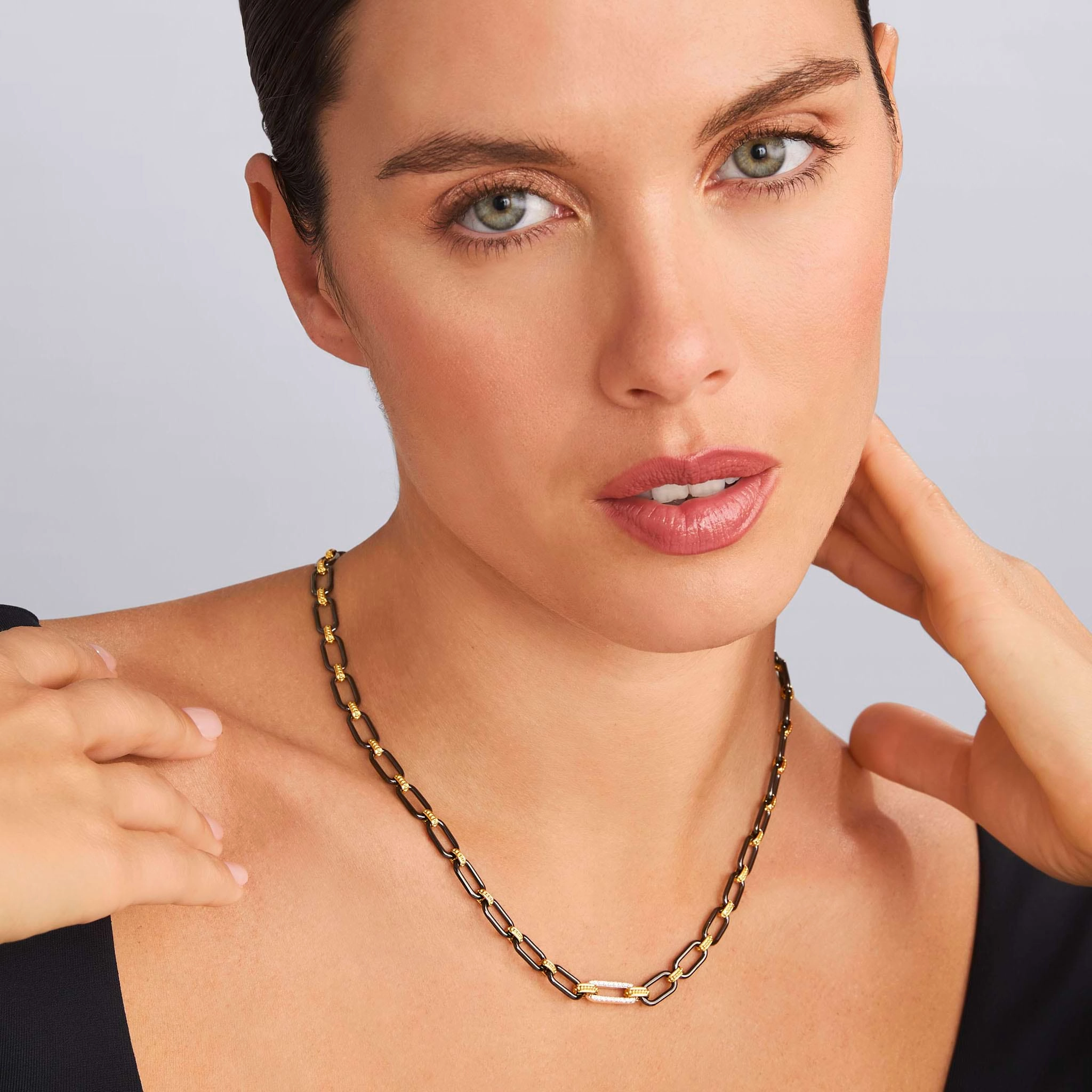 Signature Caviar 18K Gold and Black Ceramic Diamond Station Link Necklace | 6mm