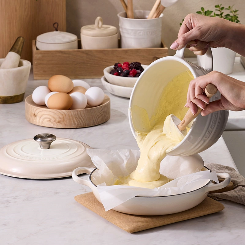 Signature Shallow Casserole, 22cm, Meringue