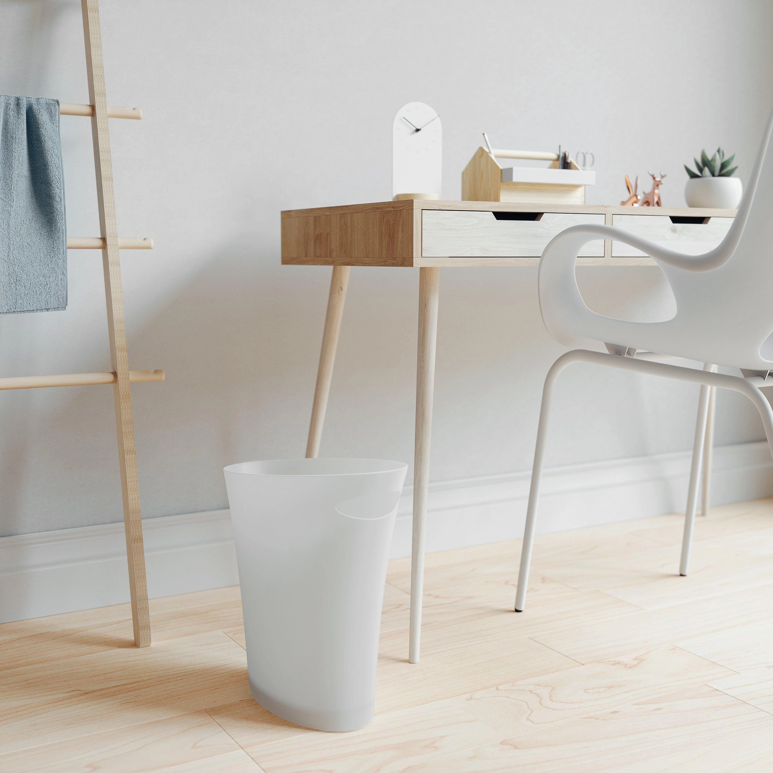 Skinny Trash Can 2-Gallon (7.5L) Capacity