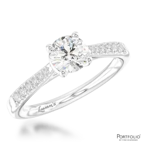Solitaire 0.70ct F VS2 Diamond Platinum Ring