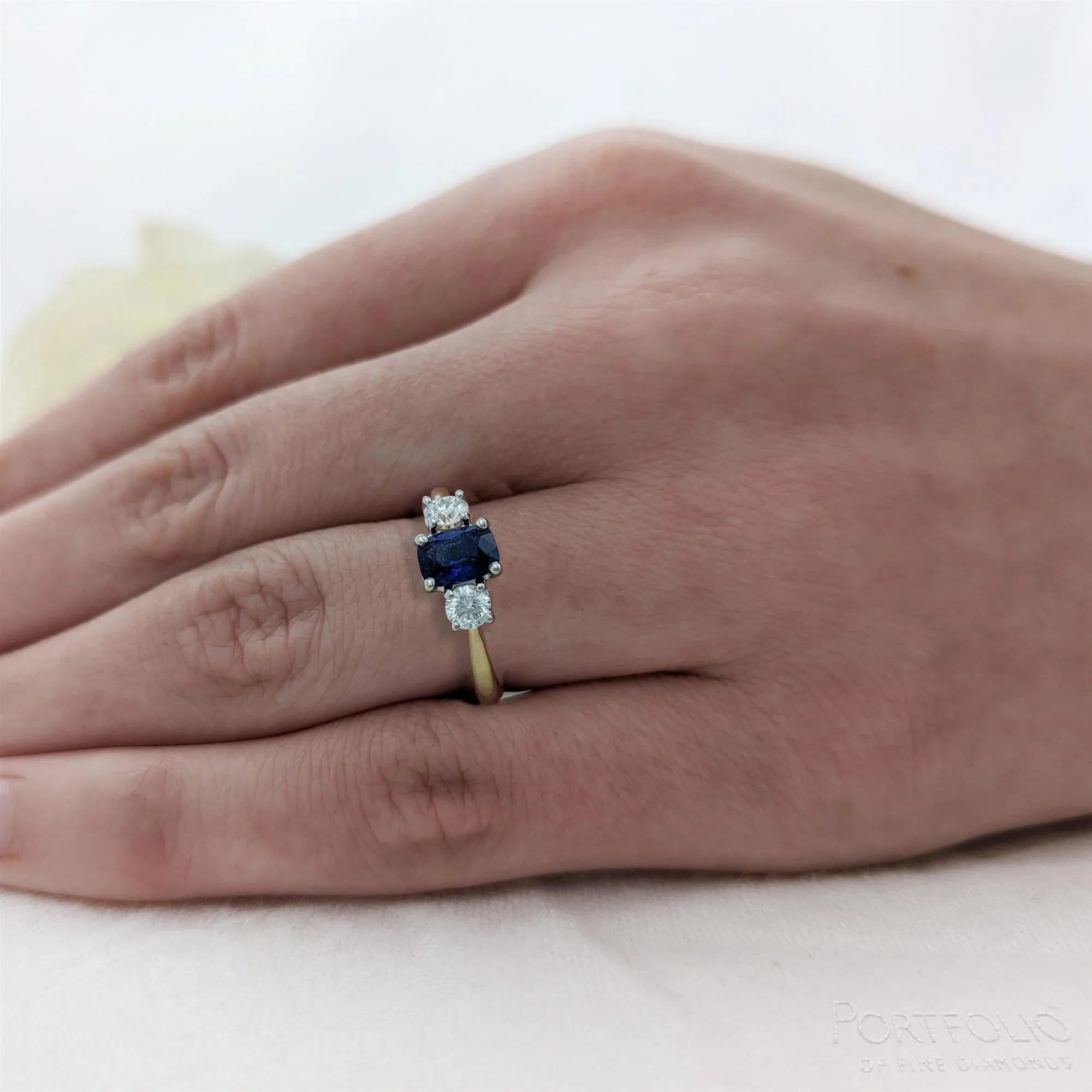 Three Stone 0.85ct Sapphire Yellow Gold/Platinum Ring