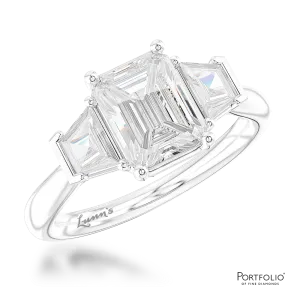 Three Stone 0.90ct E VS2 Diamond Platinum Ring