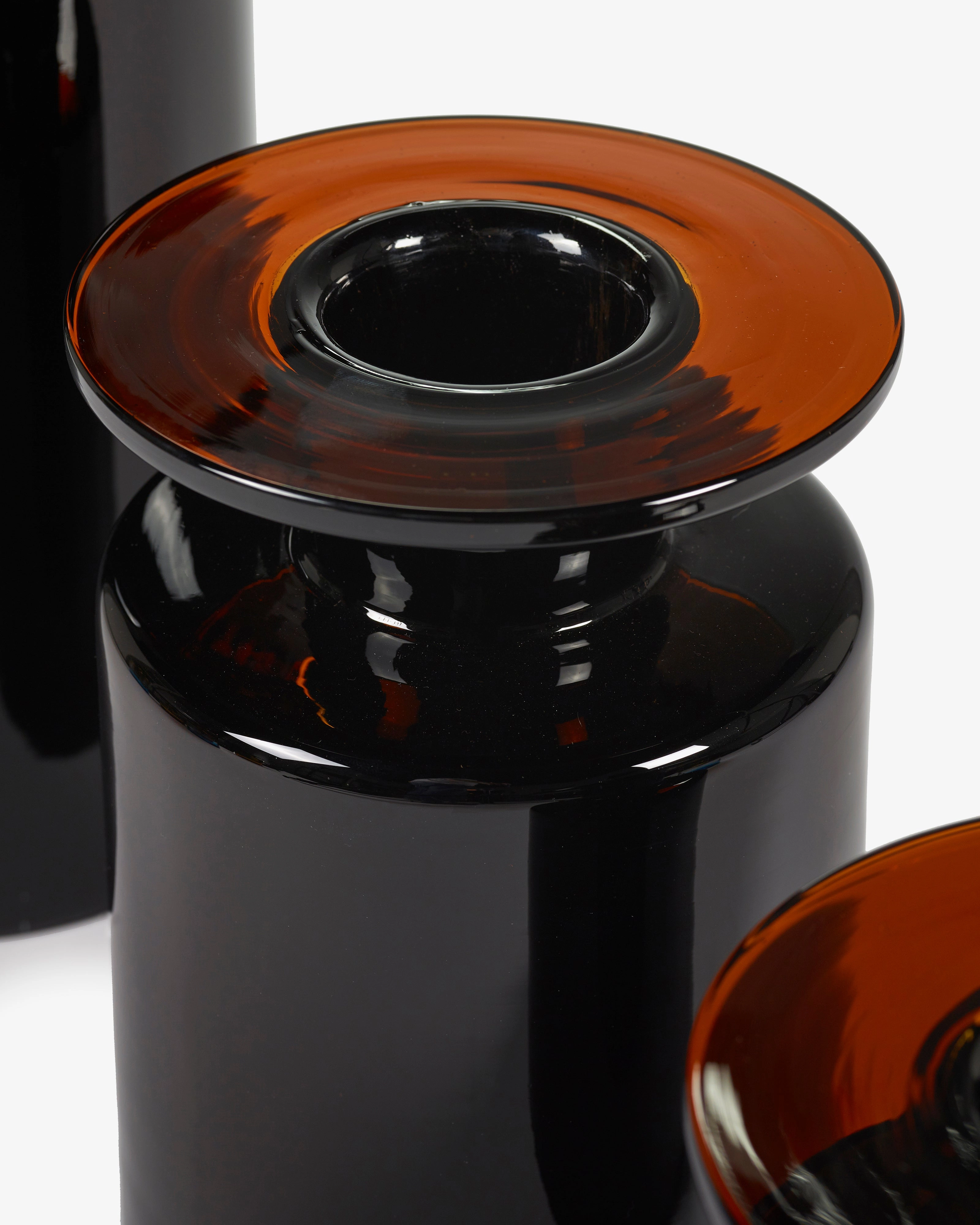 Vase L black/dark brown Wind & fire