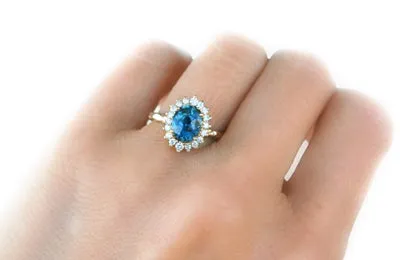 Vintage Rosetta w/2.02ct Teal Sapphire