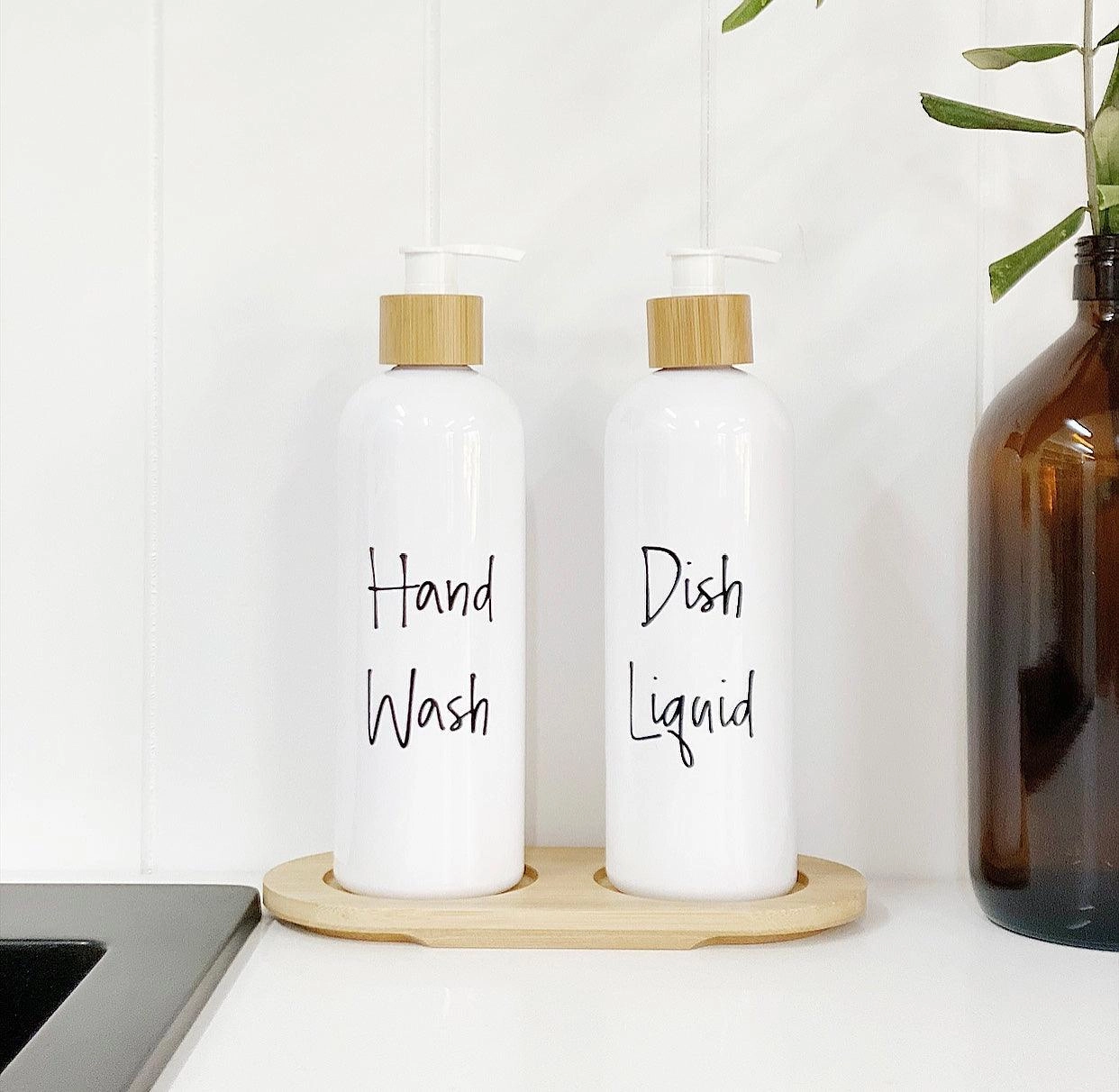 White Plastic Pump Bottles with Bamboo Tray - 500ml