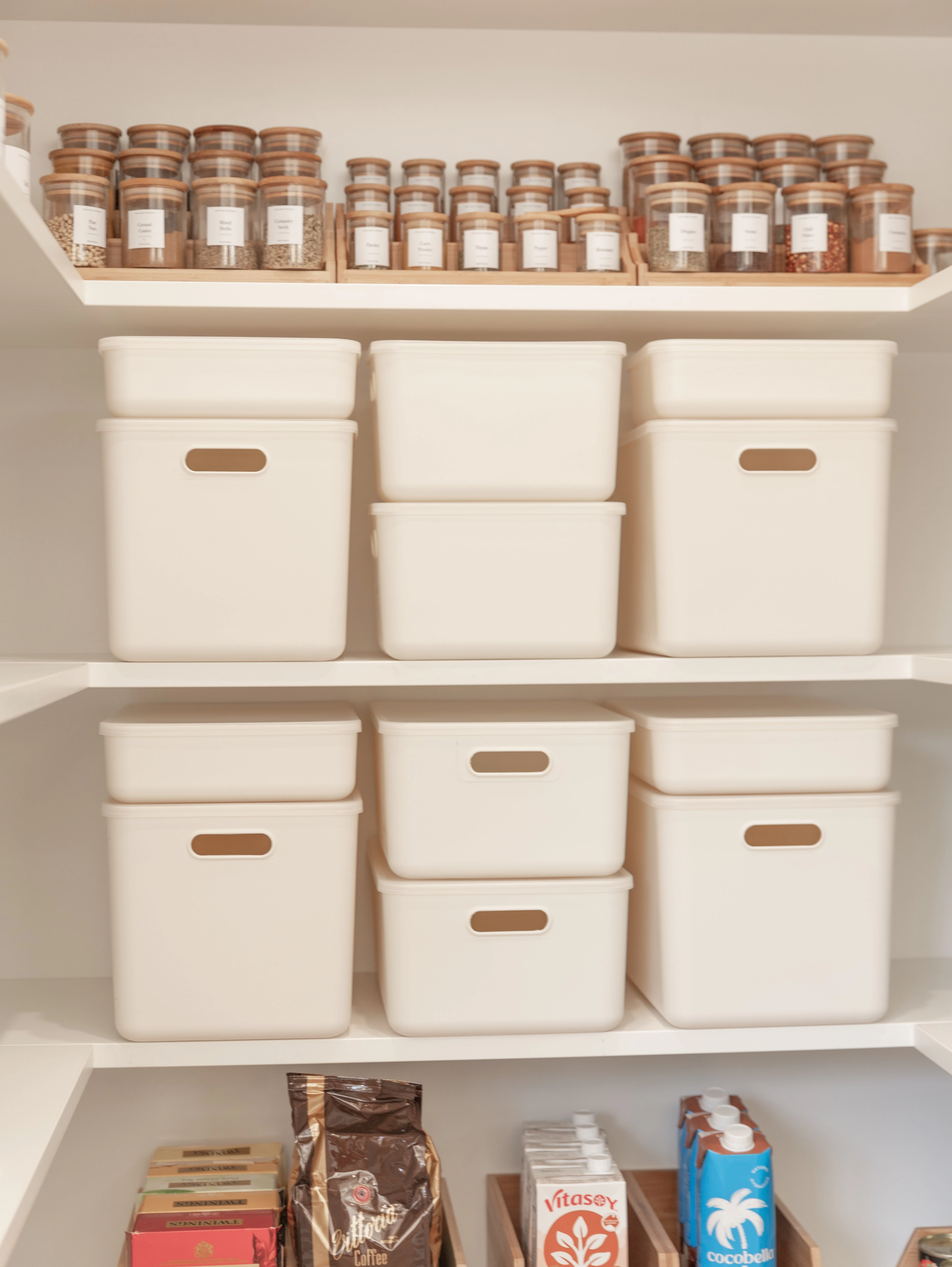 White Storage Container with Plastic Lid - 12 Pack