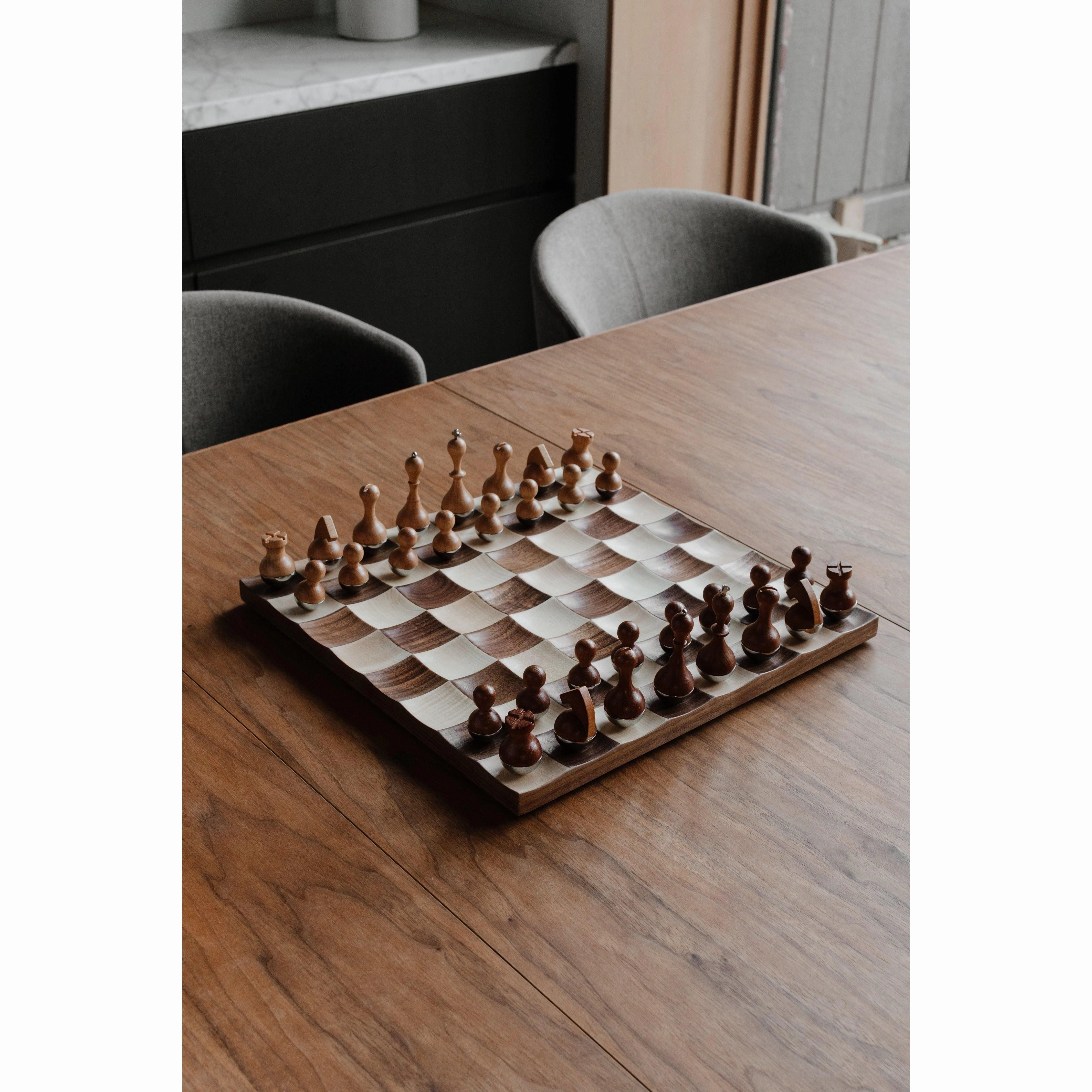 Wobble Chess Set