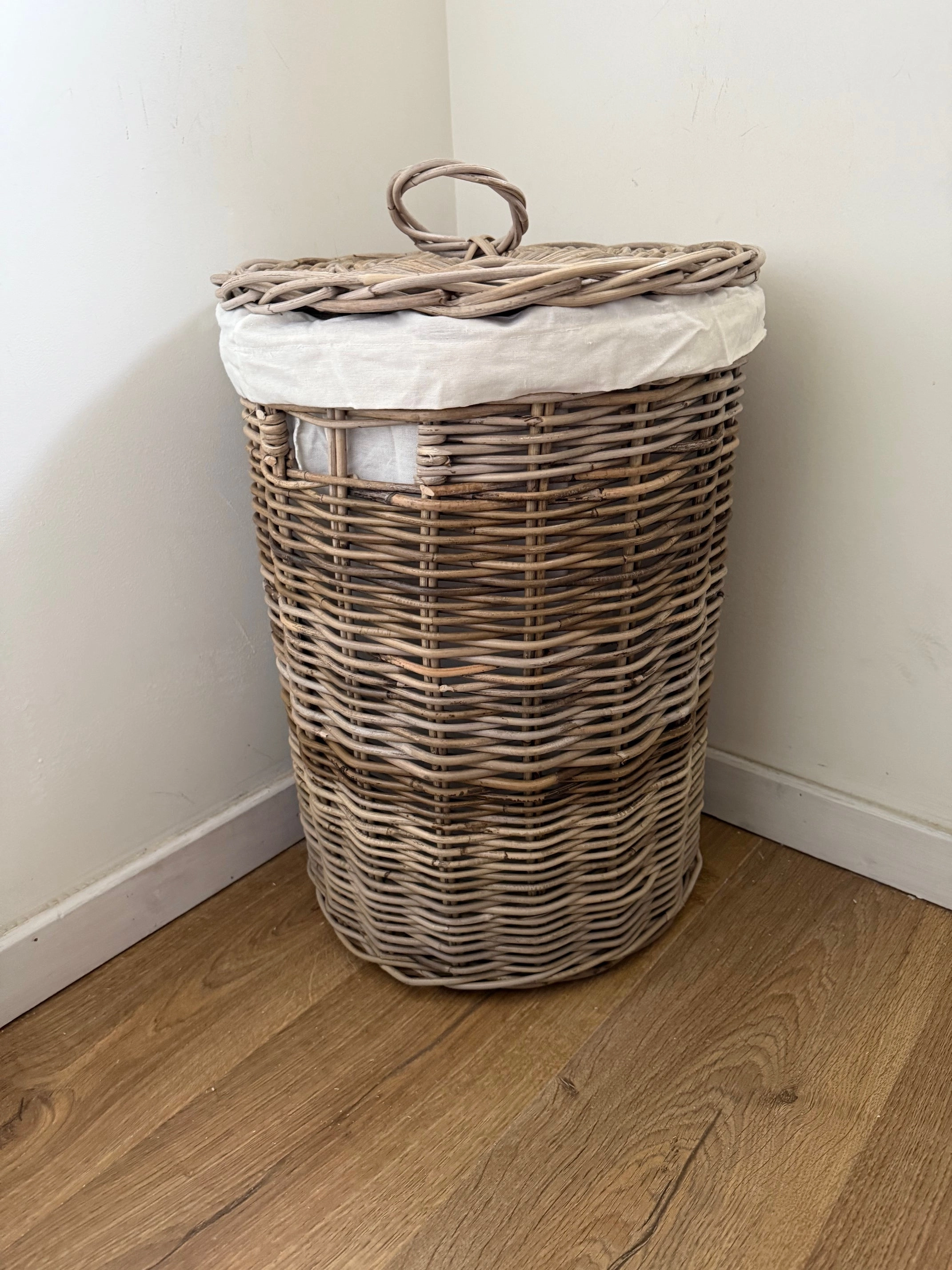 Wovenhill Round Kubu Rattan Laundry Baskets